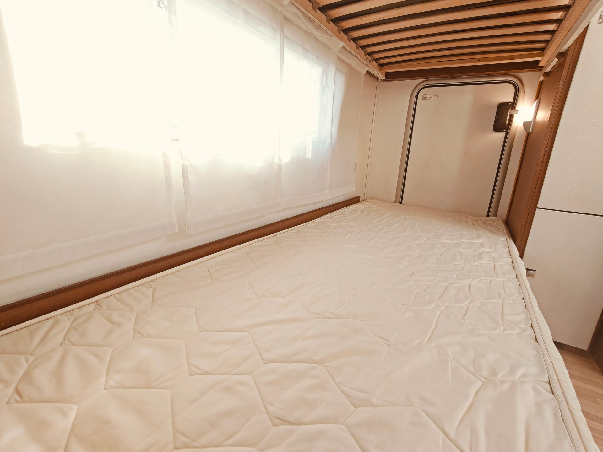 LMC VIVO 522 K -- Stockbett -- Mover -- Markise -- Veloträger-image-24