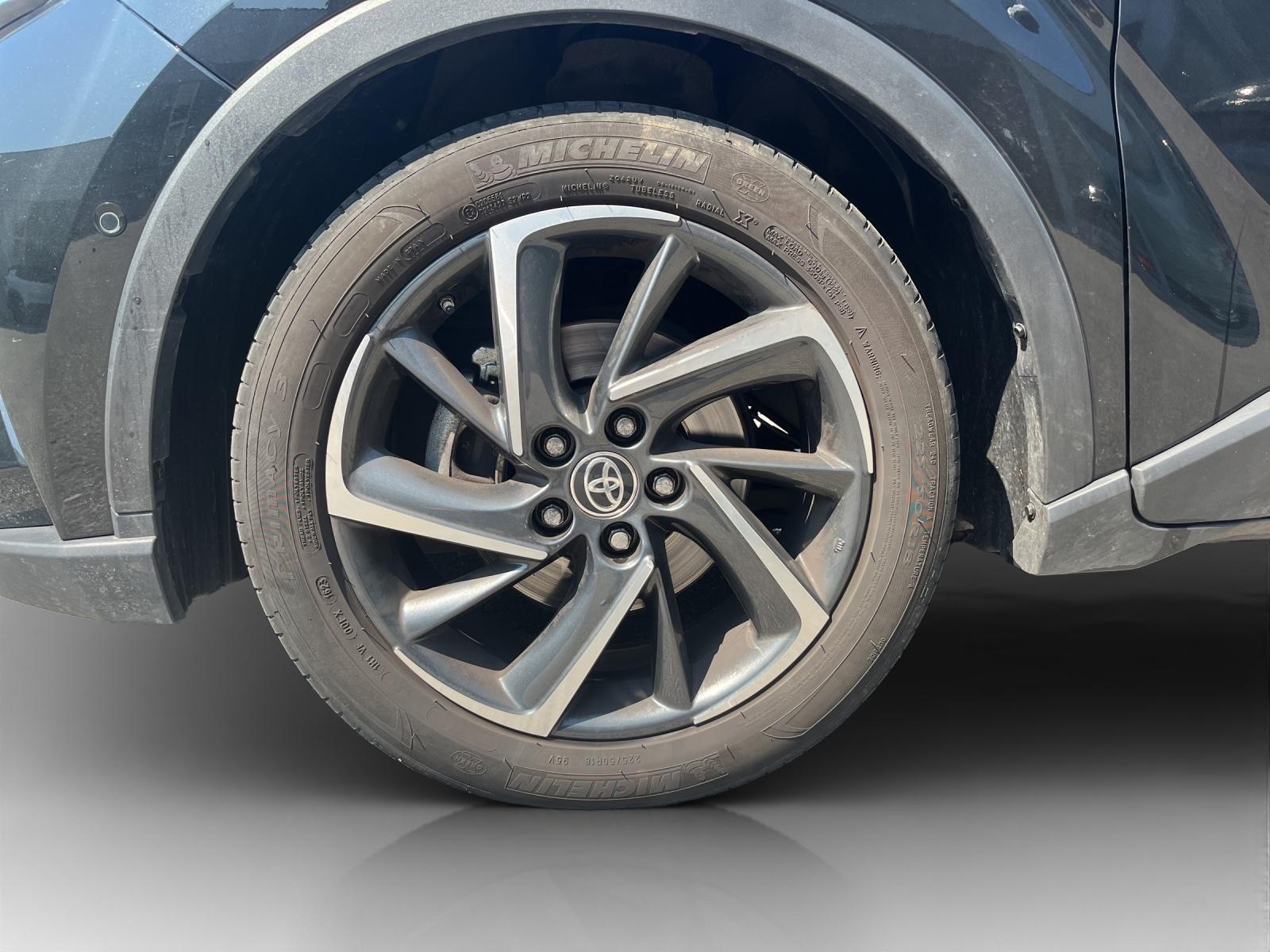 TOYOTA C-HR 2.0 VVTi HSD Move-image-13