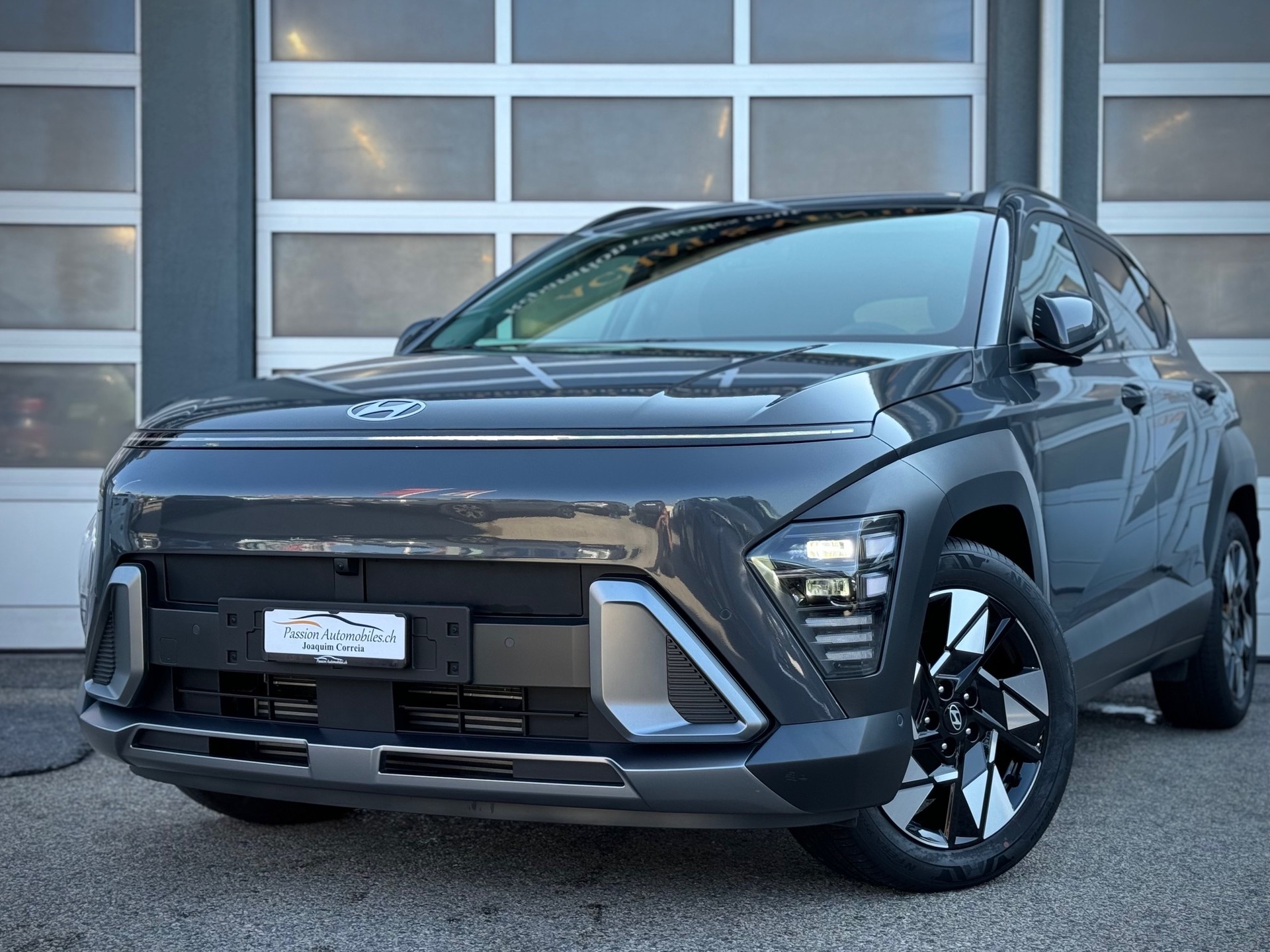 HYUNDAI Kona 1.6 T-GDi Amplia 4WD DCT - Véhicule Suisse (CH)-image-0
