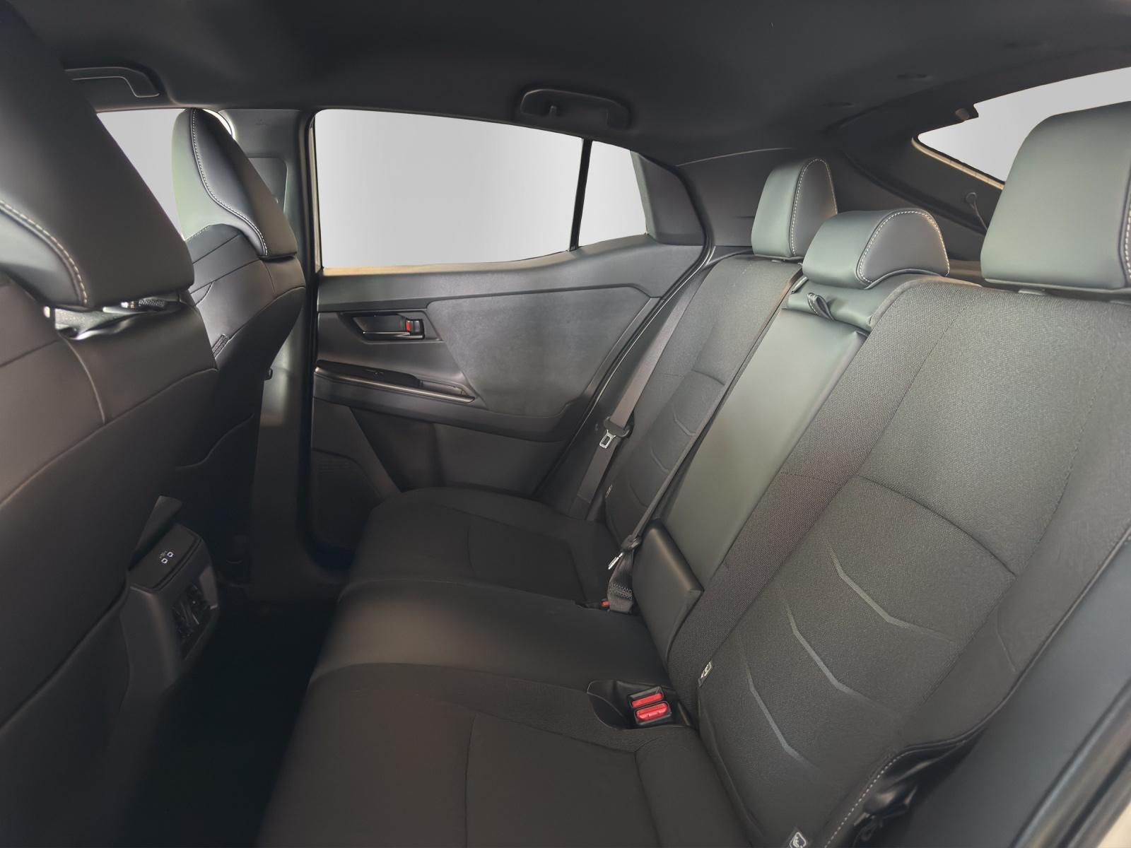 TOYOTA C-HR+ Style AWD-image-11
