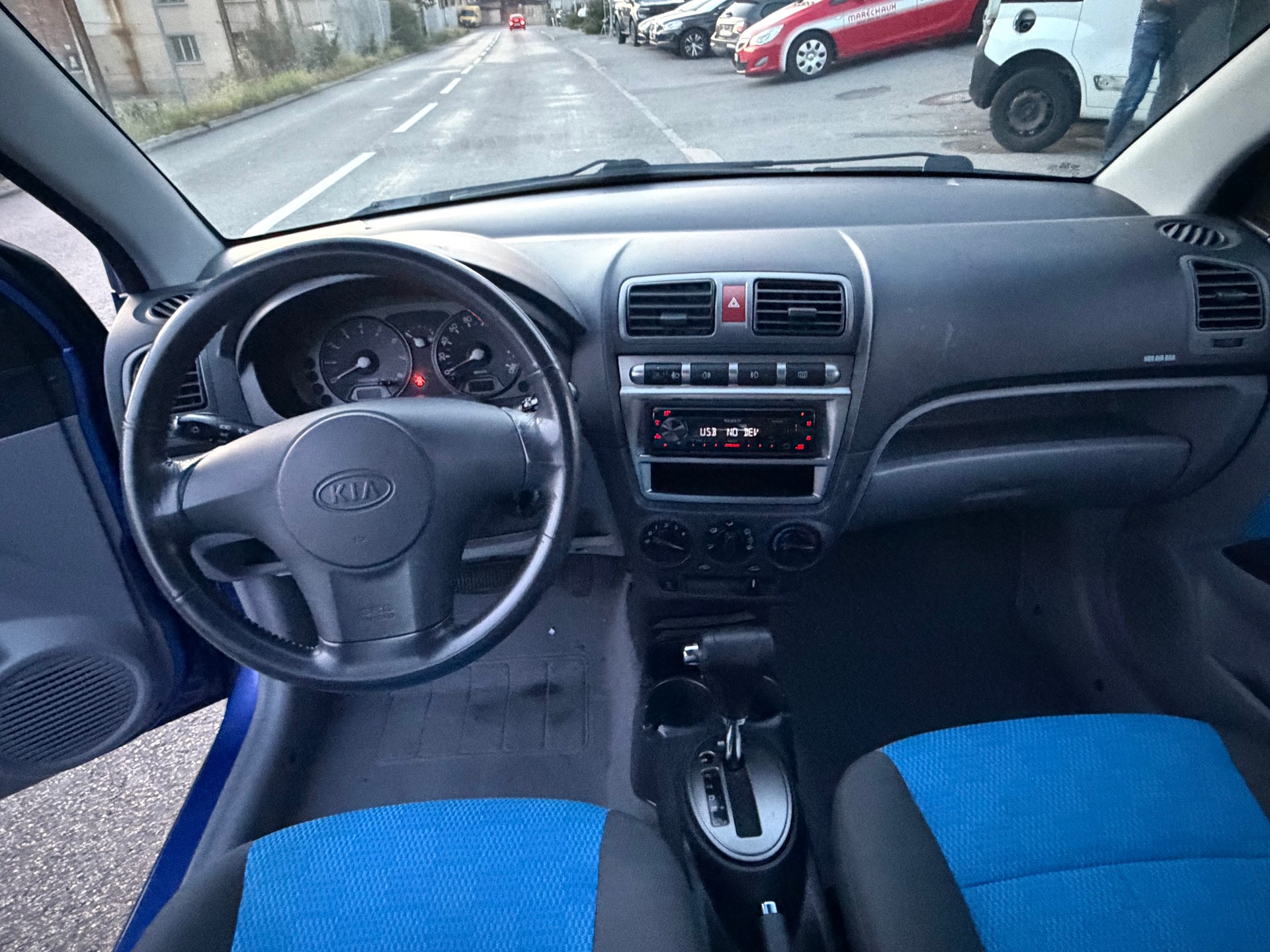 KIA Picanto 1.1 EX-image-8