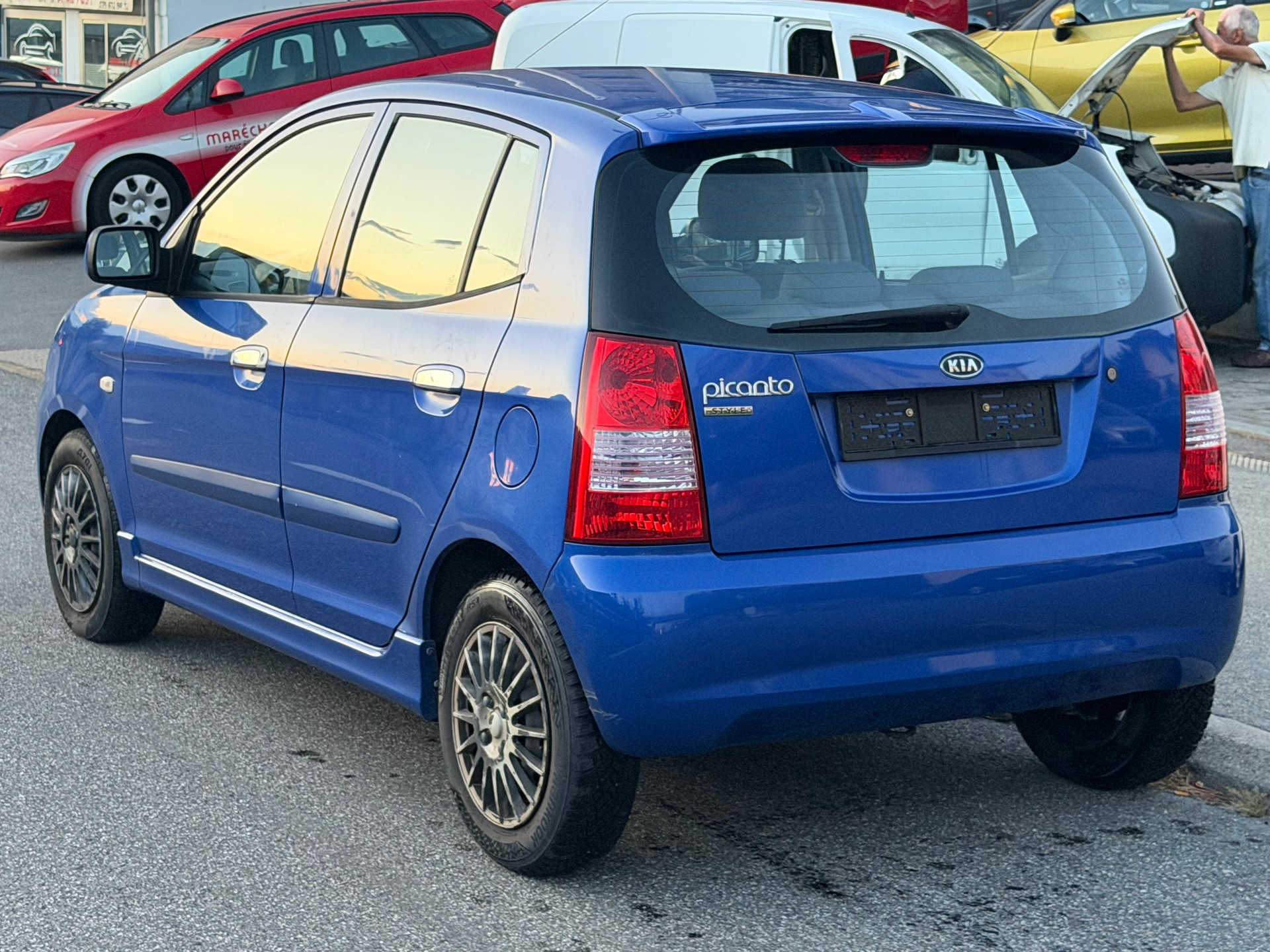 KIA Picanto 1.1 EX-image-3