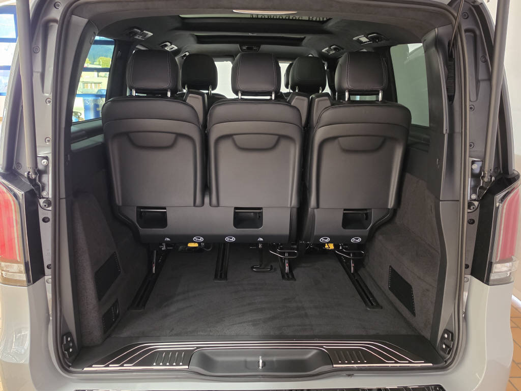 MERCEDES-BENZ V 300 d 4Matic Swiss Edition lang-image-3