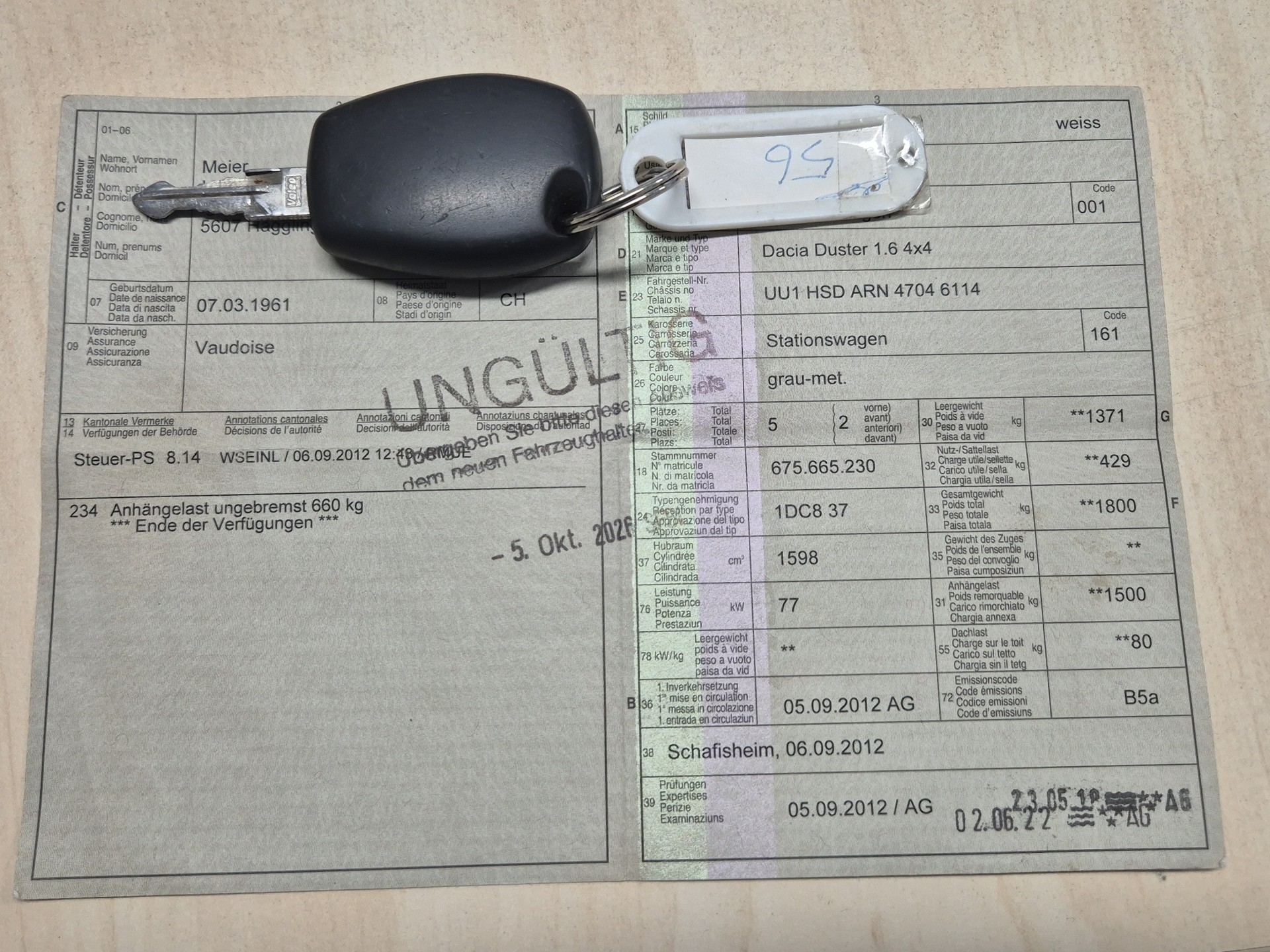 DACIA Duster 1.6 Lauréate 4x4-image-1