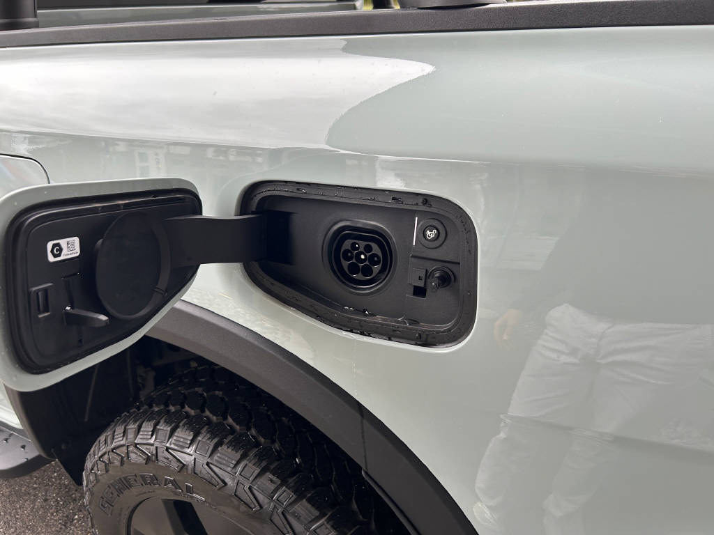 FORD Ranger 2.3 EcoBoost 4x4 Limited Edition Chill Grey PHEV-image-21