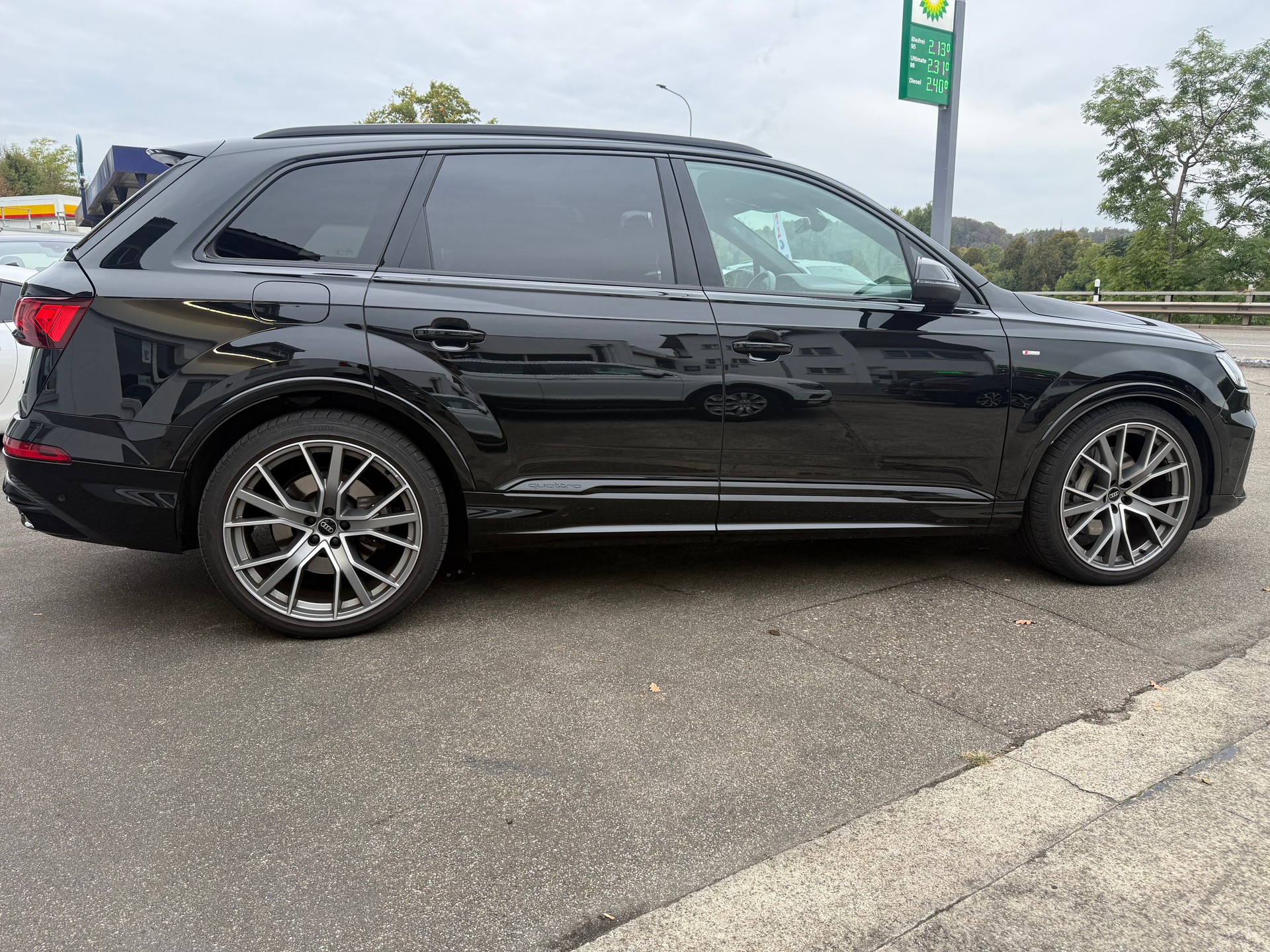 AUDI Q7 50 TDI quattro S Line tiptronic-image-4