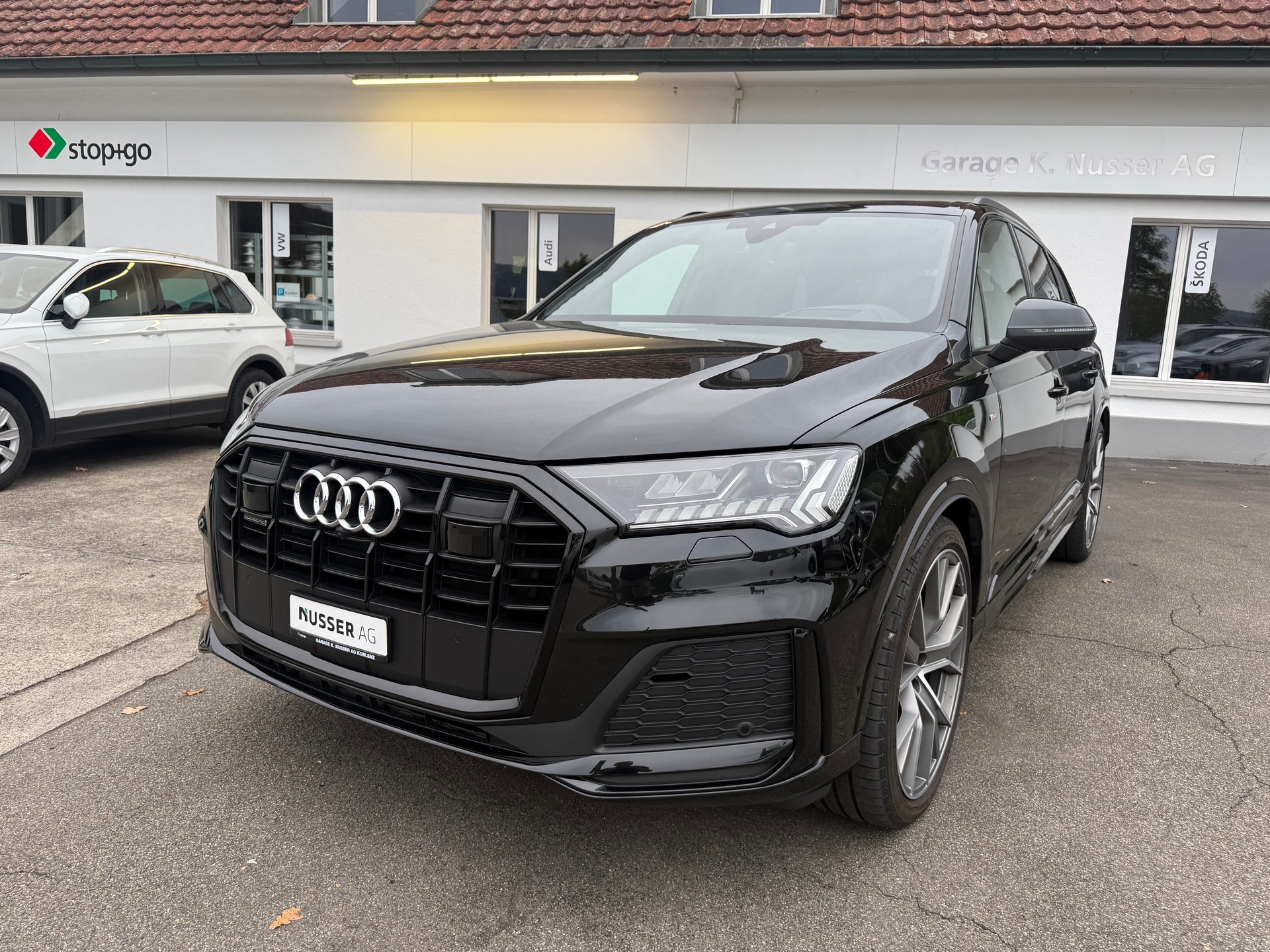 AUDI Q7 50 TDI quattro S Line tiptronic-image-0