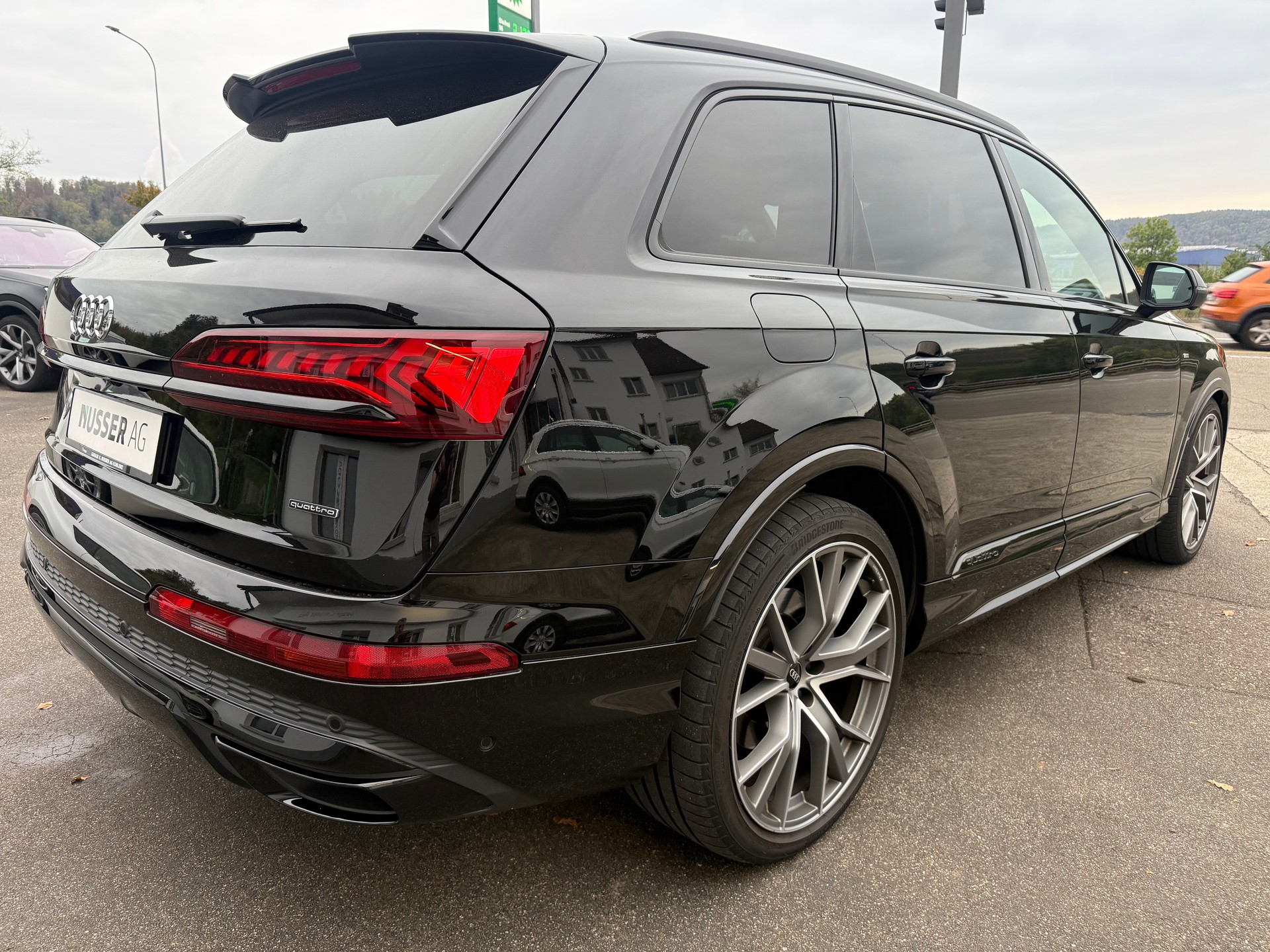 AUDI Q7 50 TDI quattro S Line tiptronic-image-3