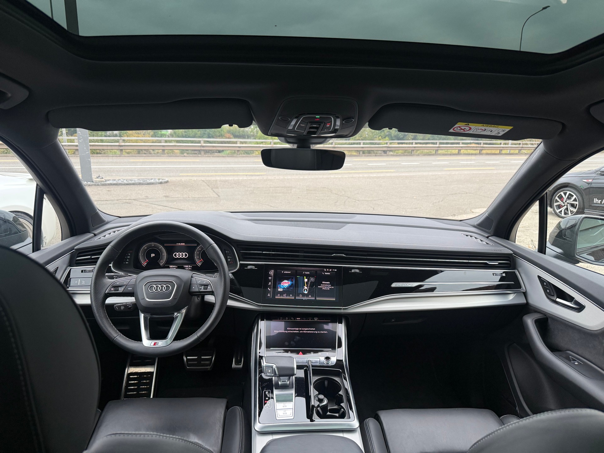 AUDI Q7 50 TDI quattro S Line tiptronic-image-13