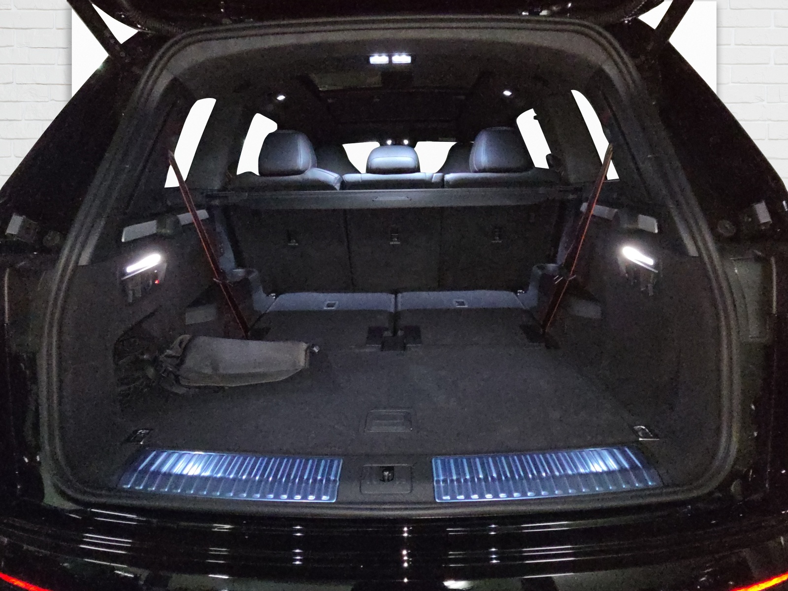 AUDI Q7 SUV TDI quattro 220 kW-image-8