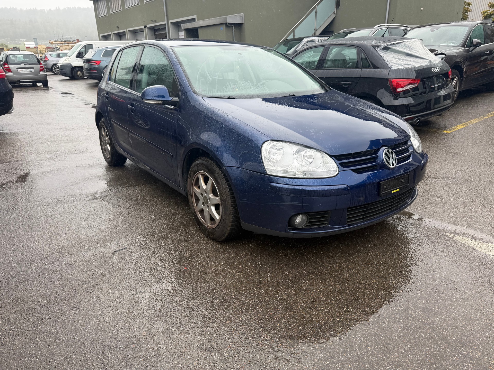 VW Golf 1.9TDI Sportline 4Motion-image-2