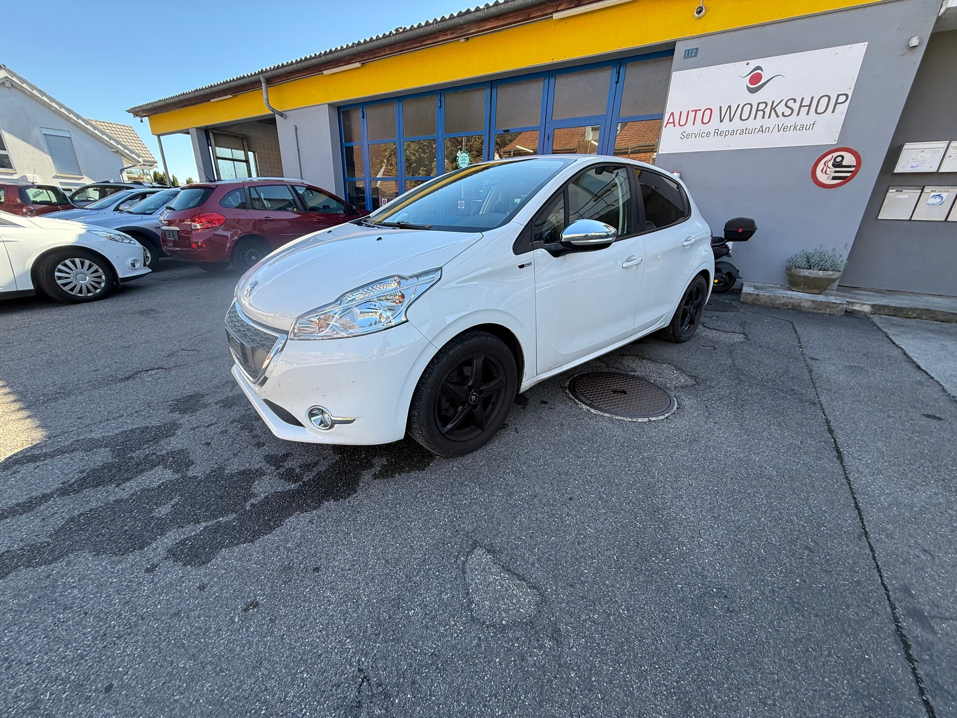 PEUGEOT 208 1.2 VTI Active-image-6