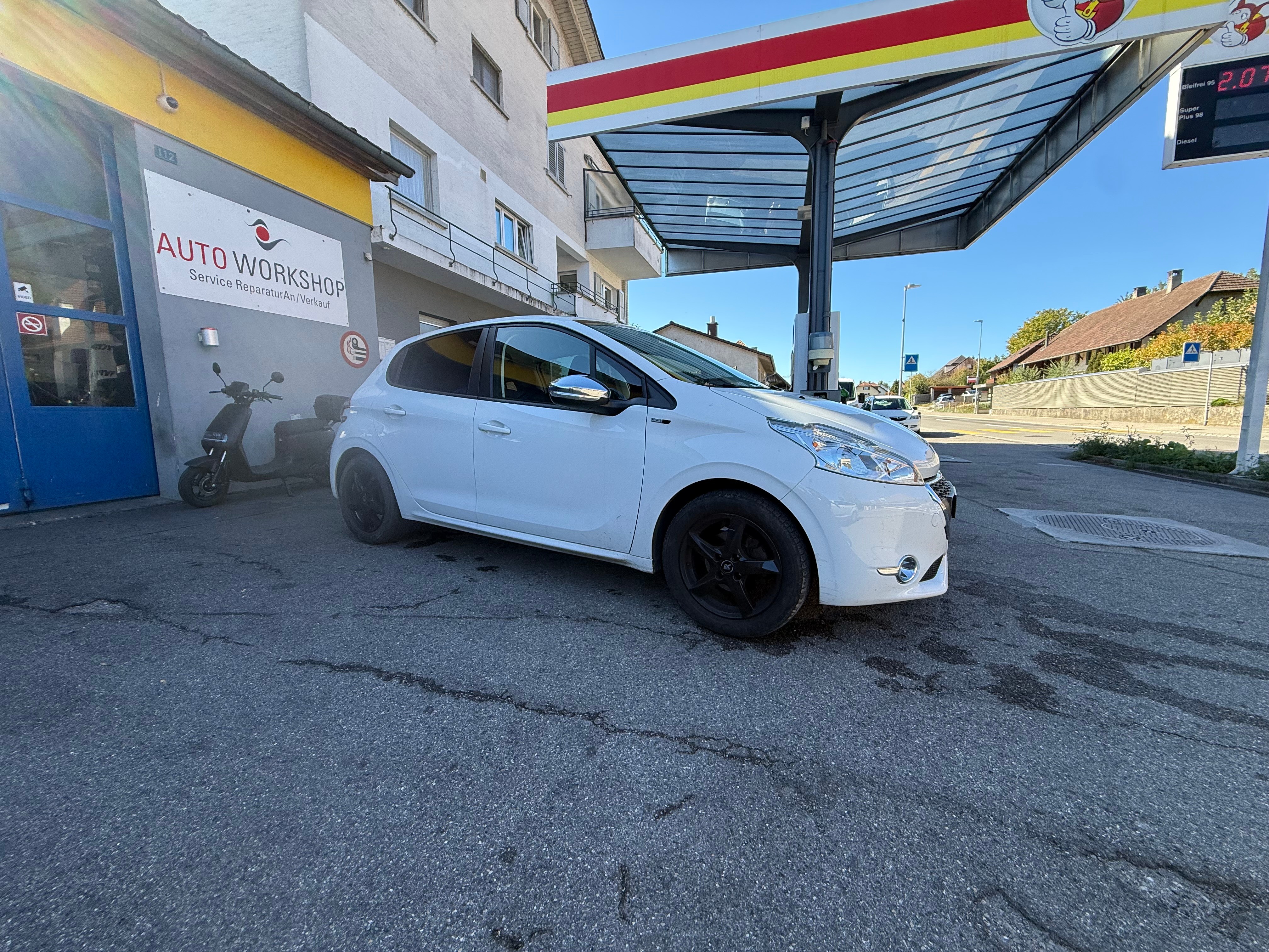 Car photo