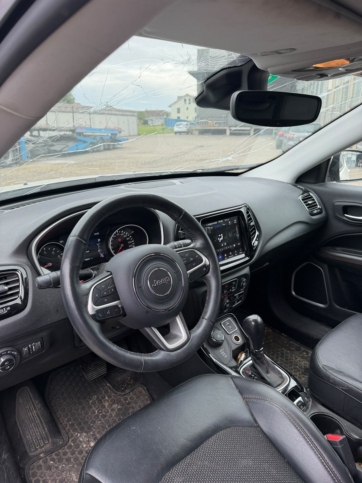 JEEP Compass 1.4 Turbo Limited AWD 9ATX-image-10