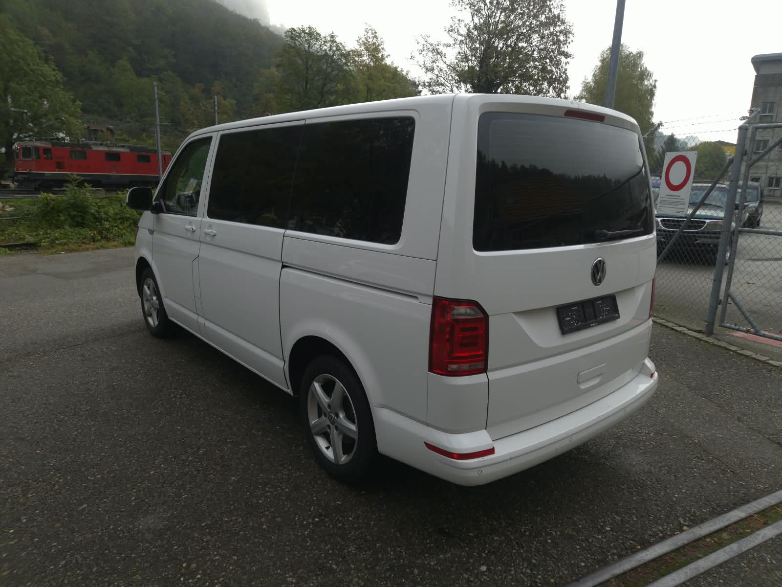 VW T6 Multivan 2.0 TDI Comfortline 4Motion DSG-image-1