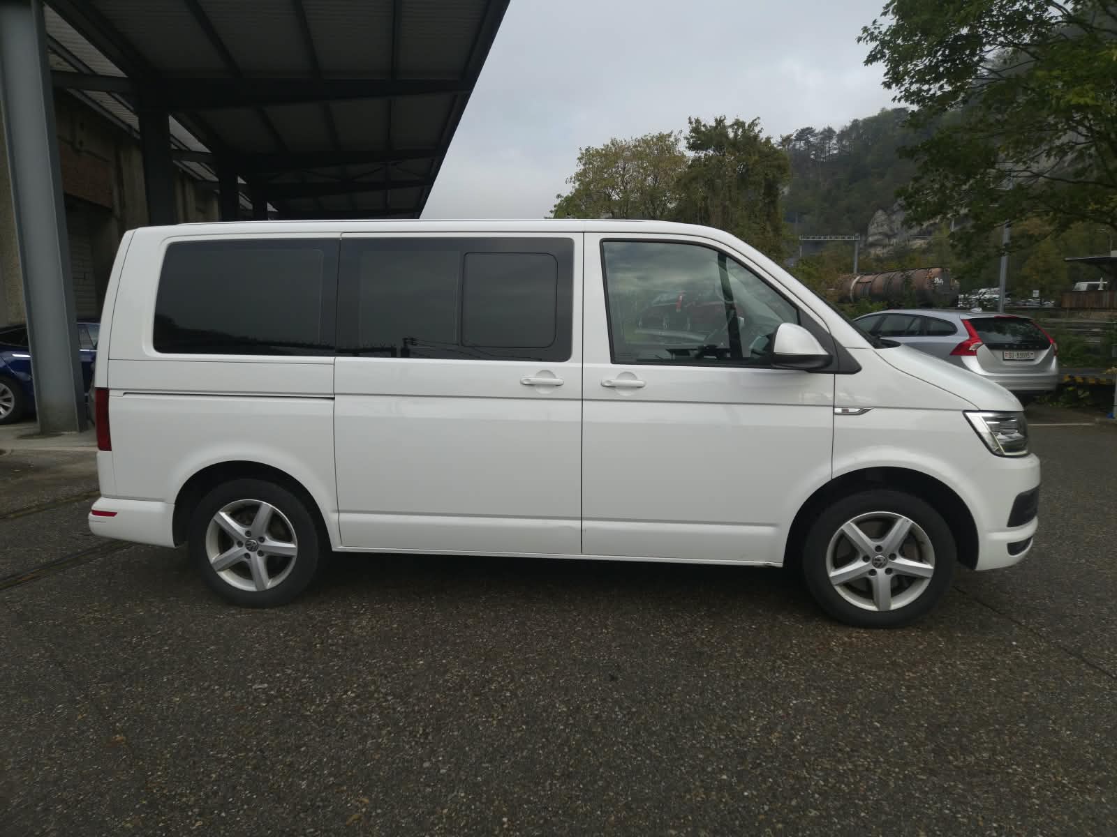 VW T6 Multivan 2.0 TDI Comfortline 4Motion DSG-image-2