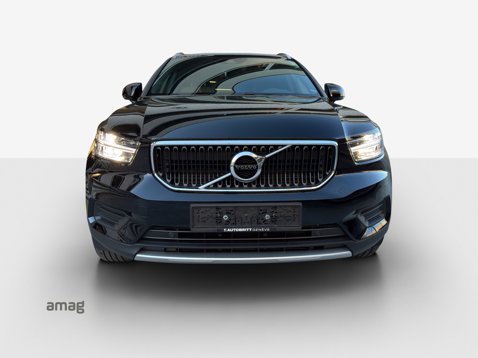 VOLVO XC40 B4 Benzin Mild Hybrid AWD Core DCT-image-6