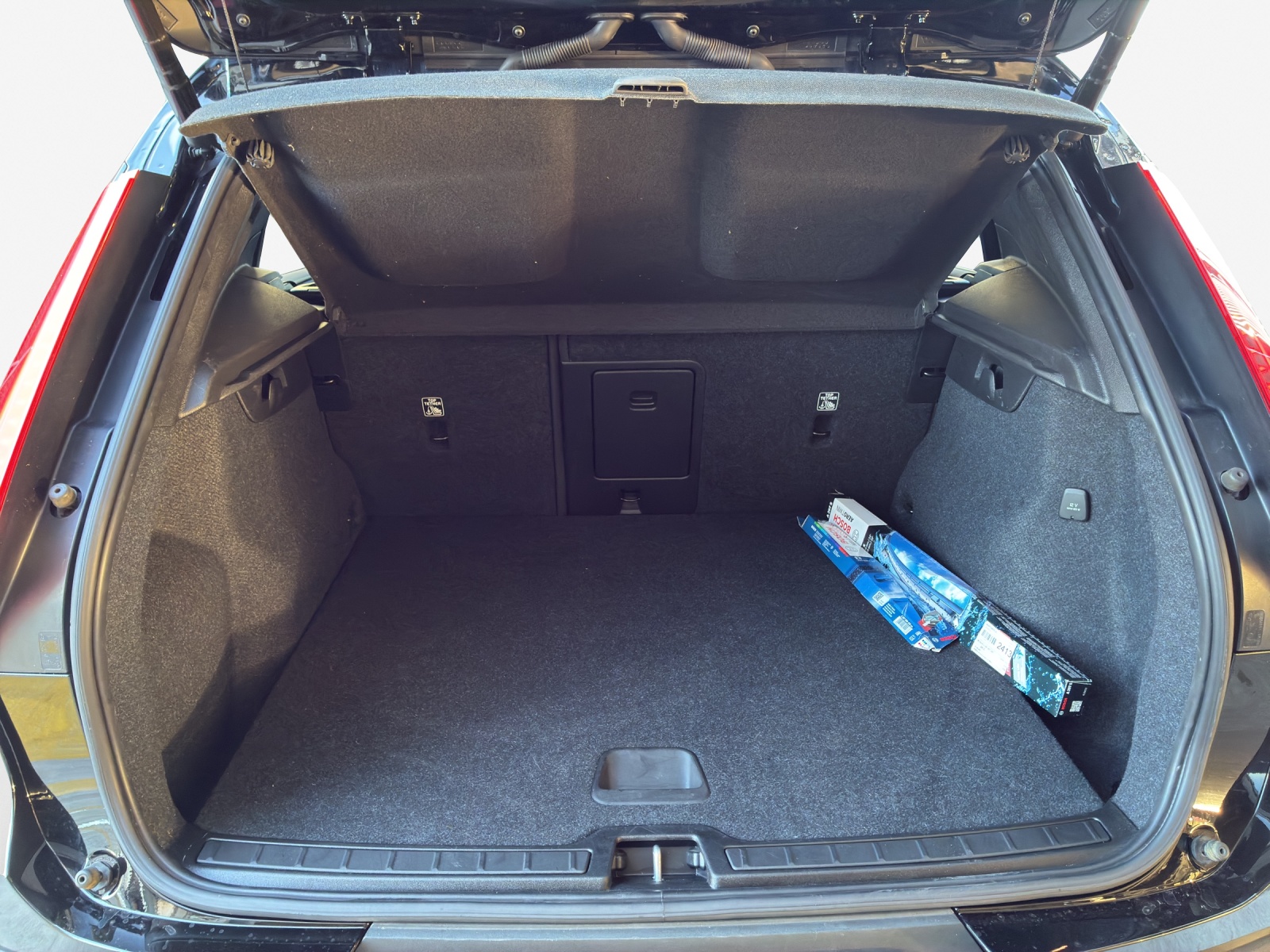 VOLVO XC40 B4 Benzin Mild Hybrid AWD Core DCT-image-12