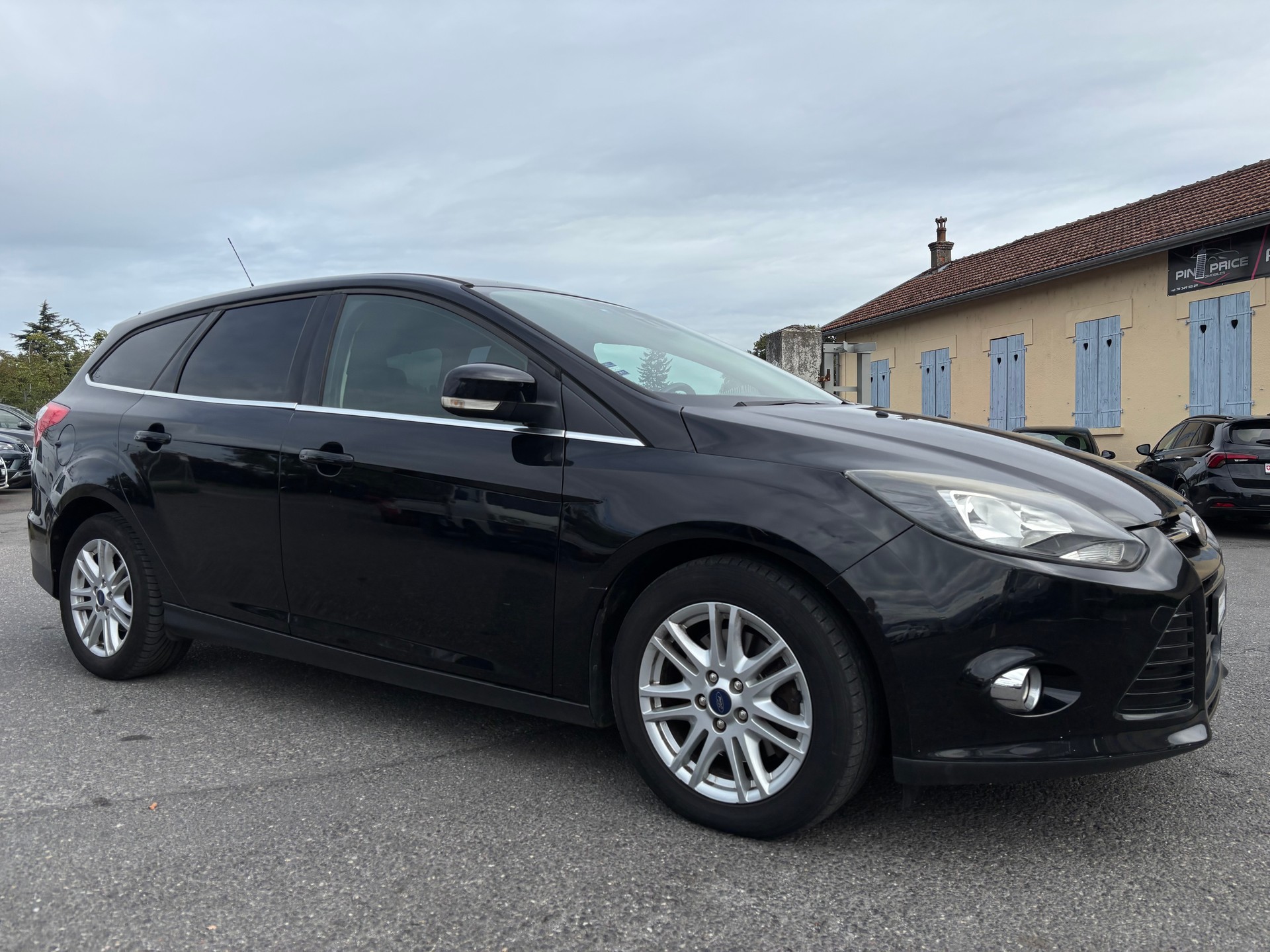 FORD Focus 2.0 TDCi Titanium PowerShift-image-2