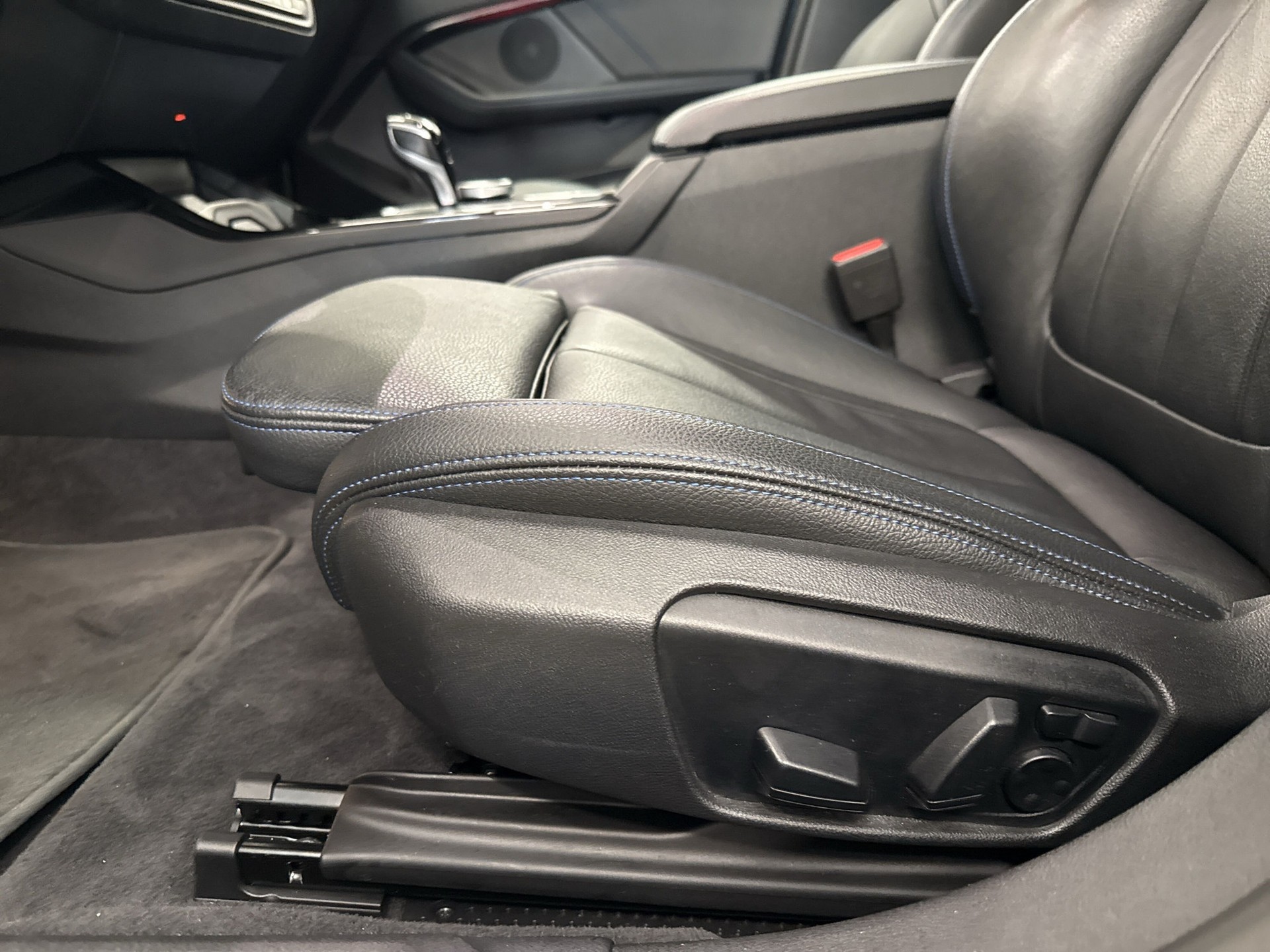 BMW 120i M Sport Steptronic-image-18