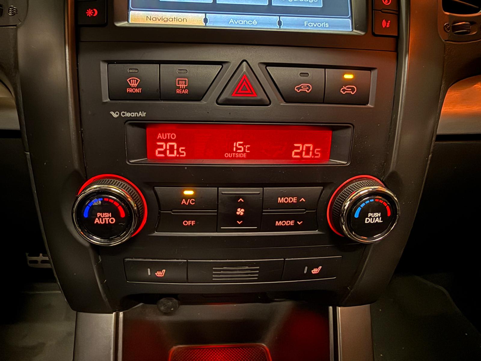 KIA Sorento 2.2 CRDI Style Automatic-image-25