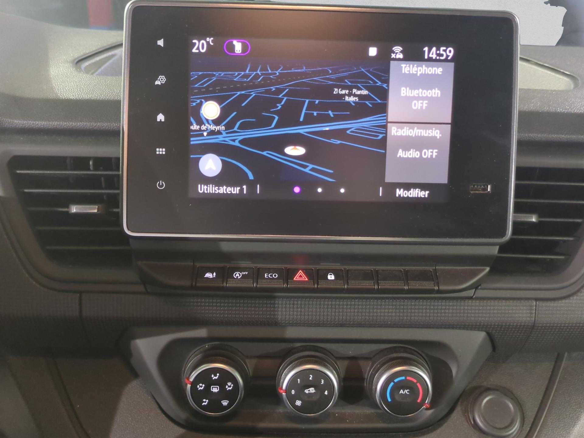 RENAULT Trafic Blue dCi 150 Grand Passenger Evolution EAG-image-11