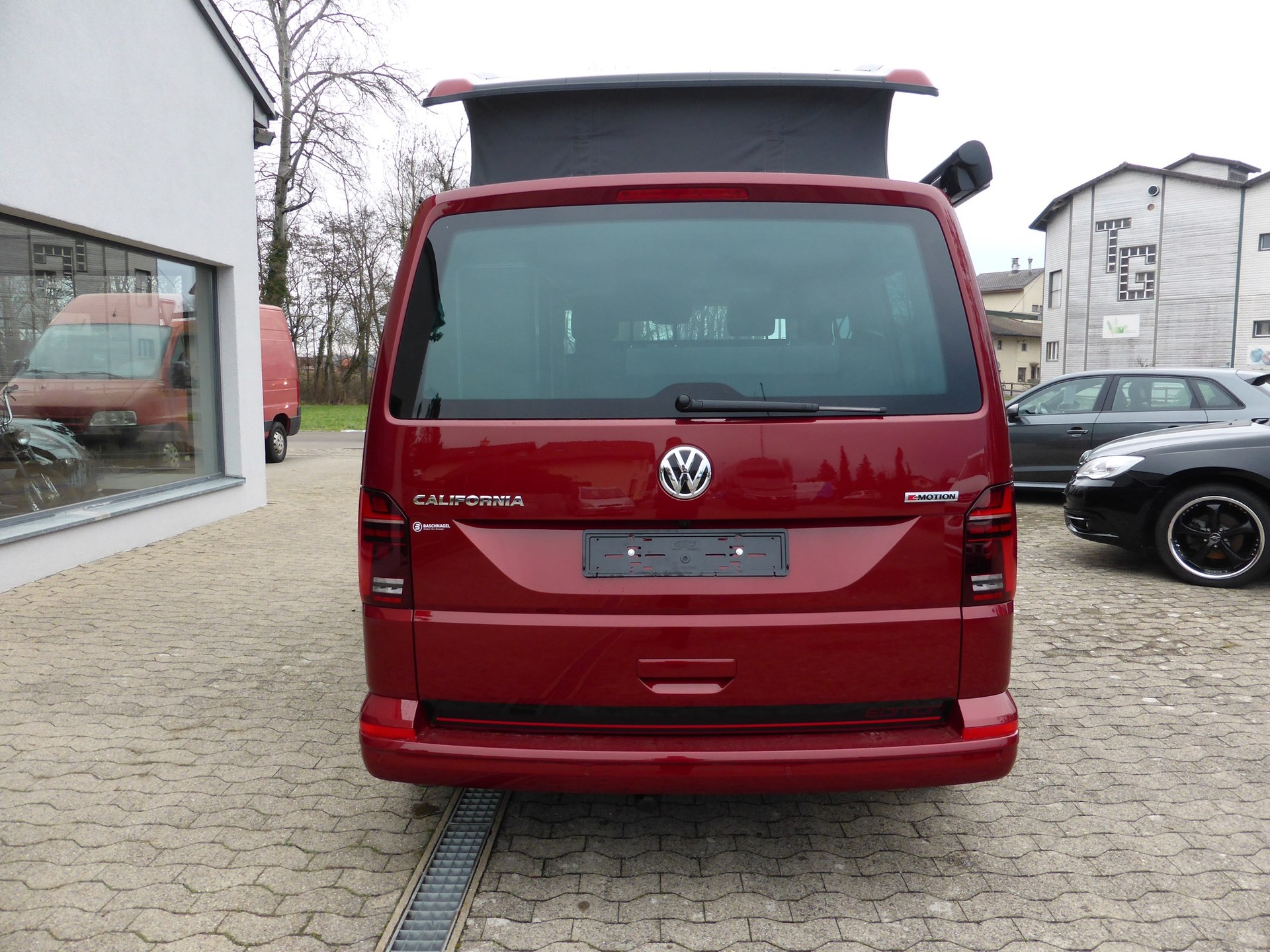 VW T6.1 California 2.0 TDI Ocean Edition 4Motion-image-6