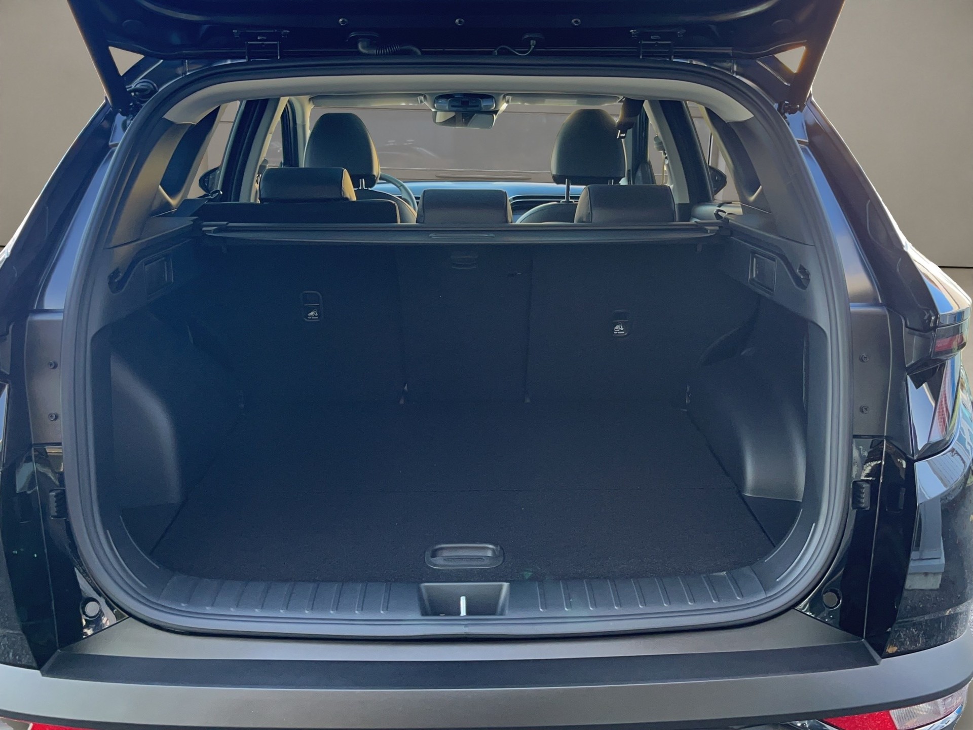 HYUNDAI Tucson 1.6 TGDI PHEV Vertex 4WD-image-9