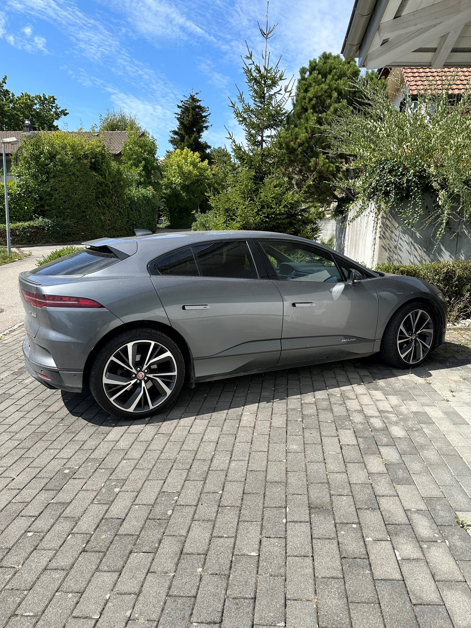 JAGUAR I-Pace EV400 HSE AWD-image-1