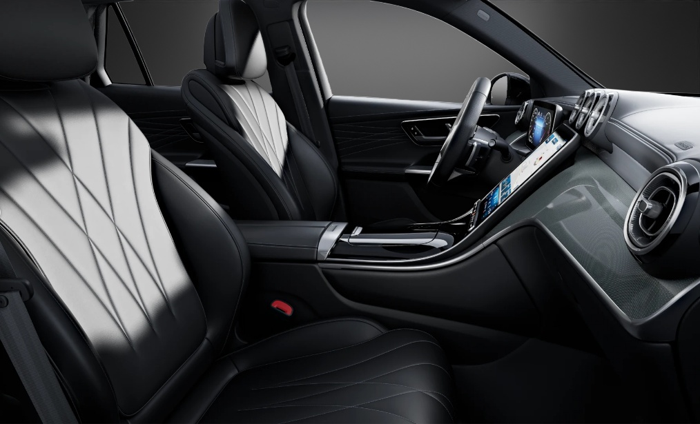 MERCEDES-BENZ GLC 300 d 4Matic 9G-Tronic-image-8