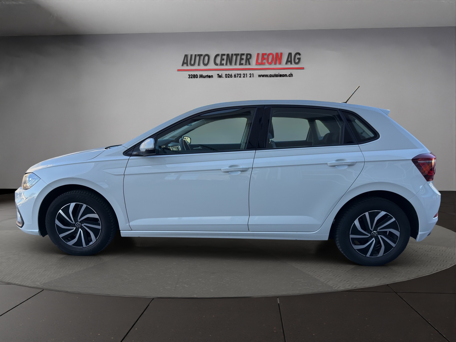 VW Polo 1.0 TSI Life DSG-image-2