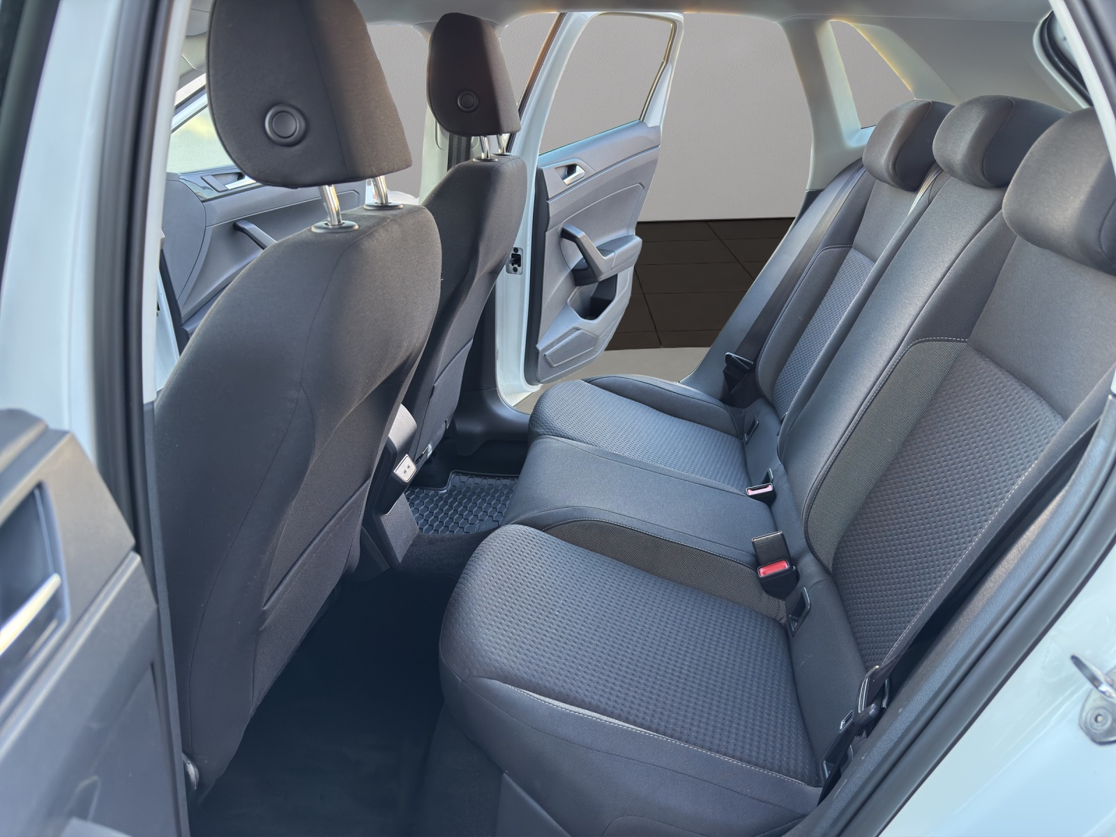 VW Polo 1.0 TSI Life DSG-image-12