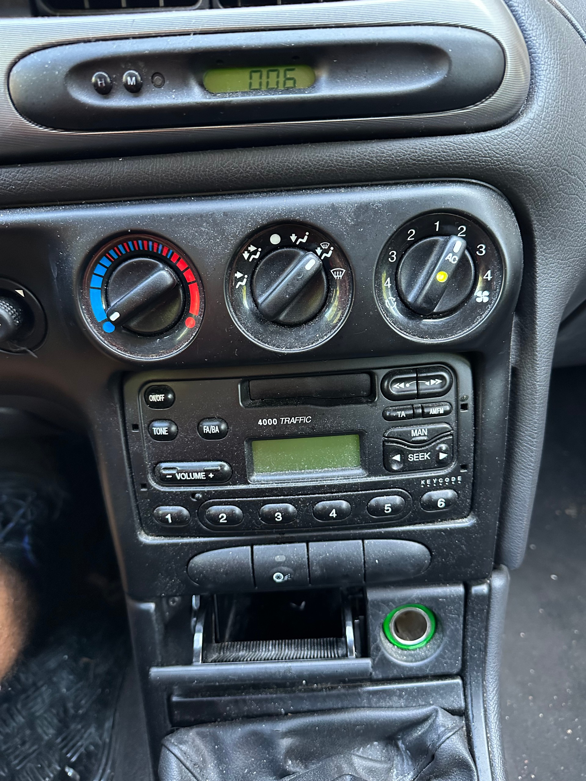 FORD Mondeo 2.0i RS FIXPREIS-image-19