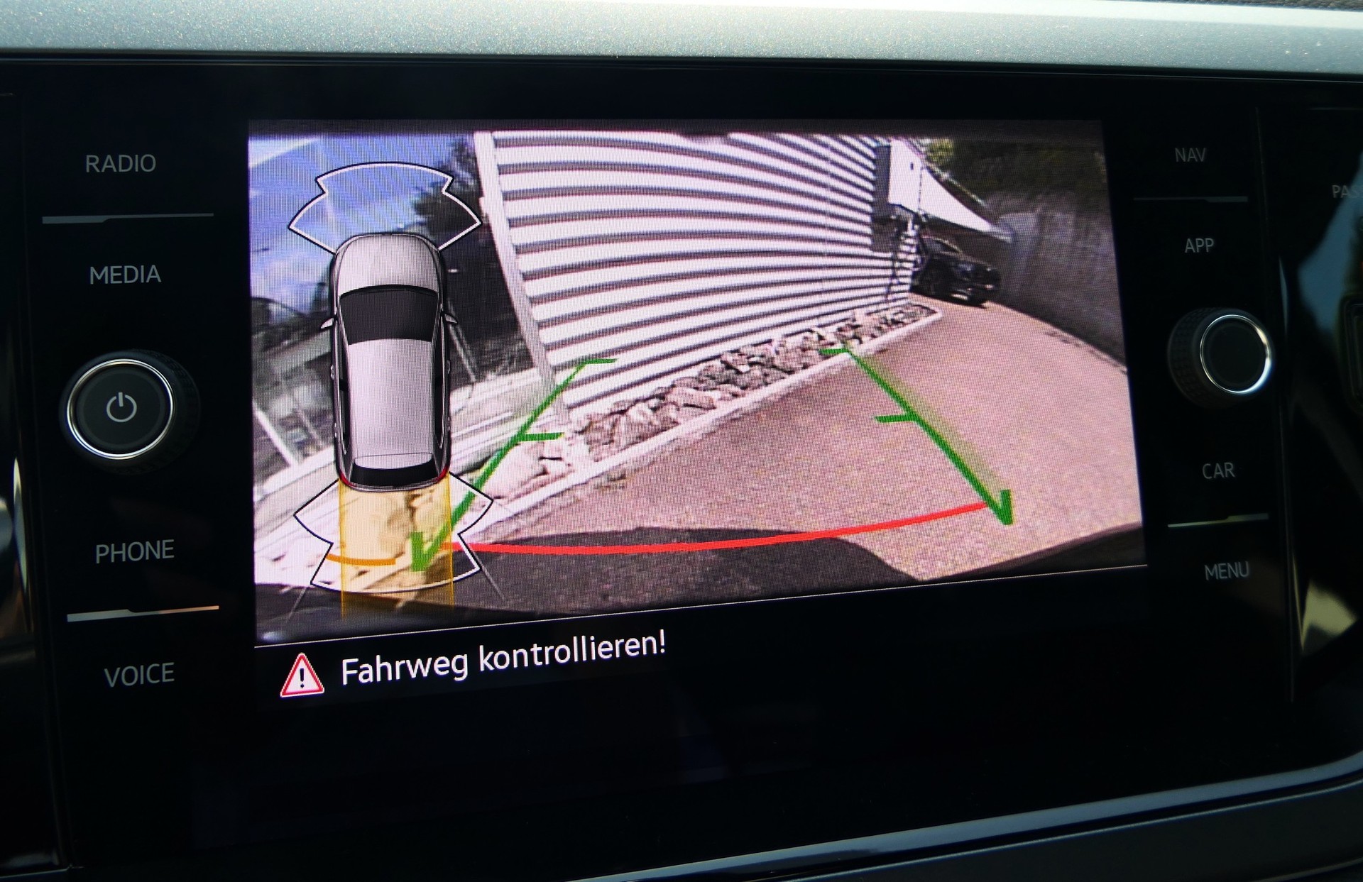 VW Polo 1.0 TSI R-Line DSG-image-8
