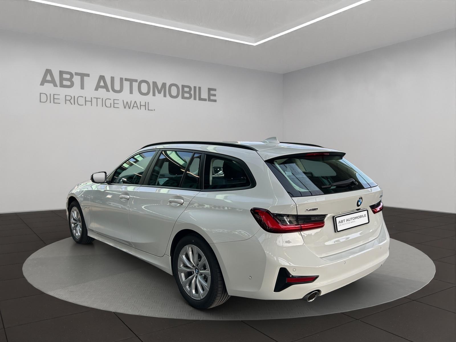 BMW 330e xDrive Touring-image-4