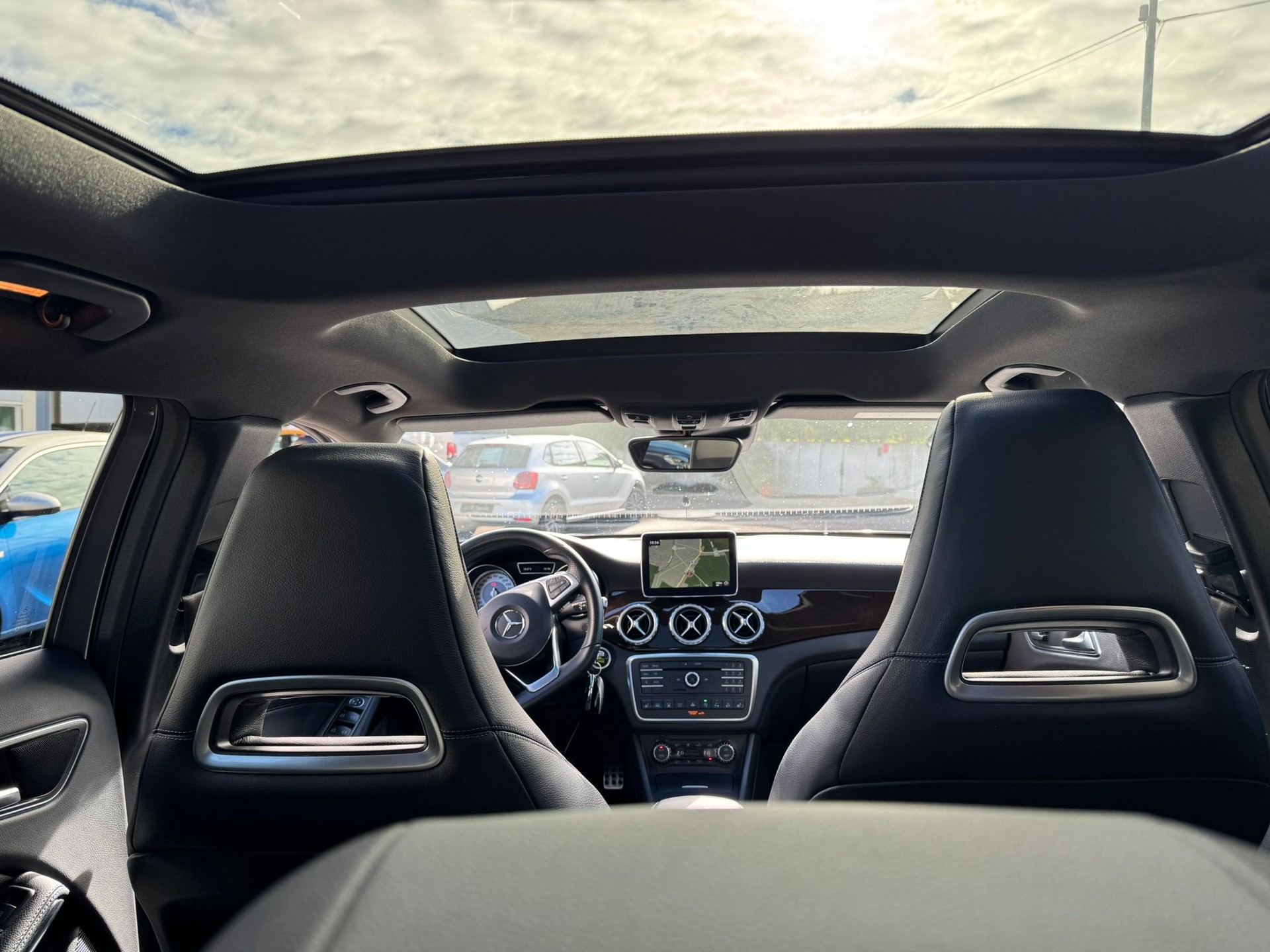MERCEDES-BENZ GLA 250 AMG Line 4Matic 7G-DCT-image-7