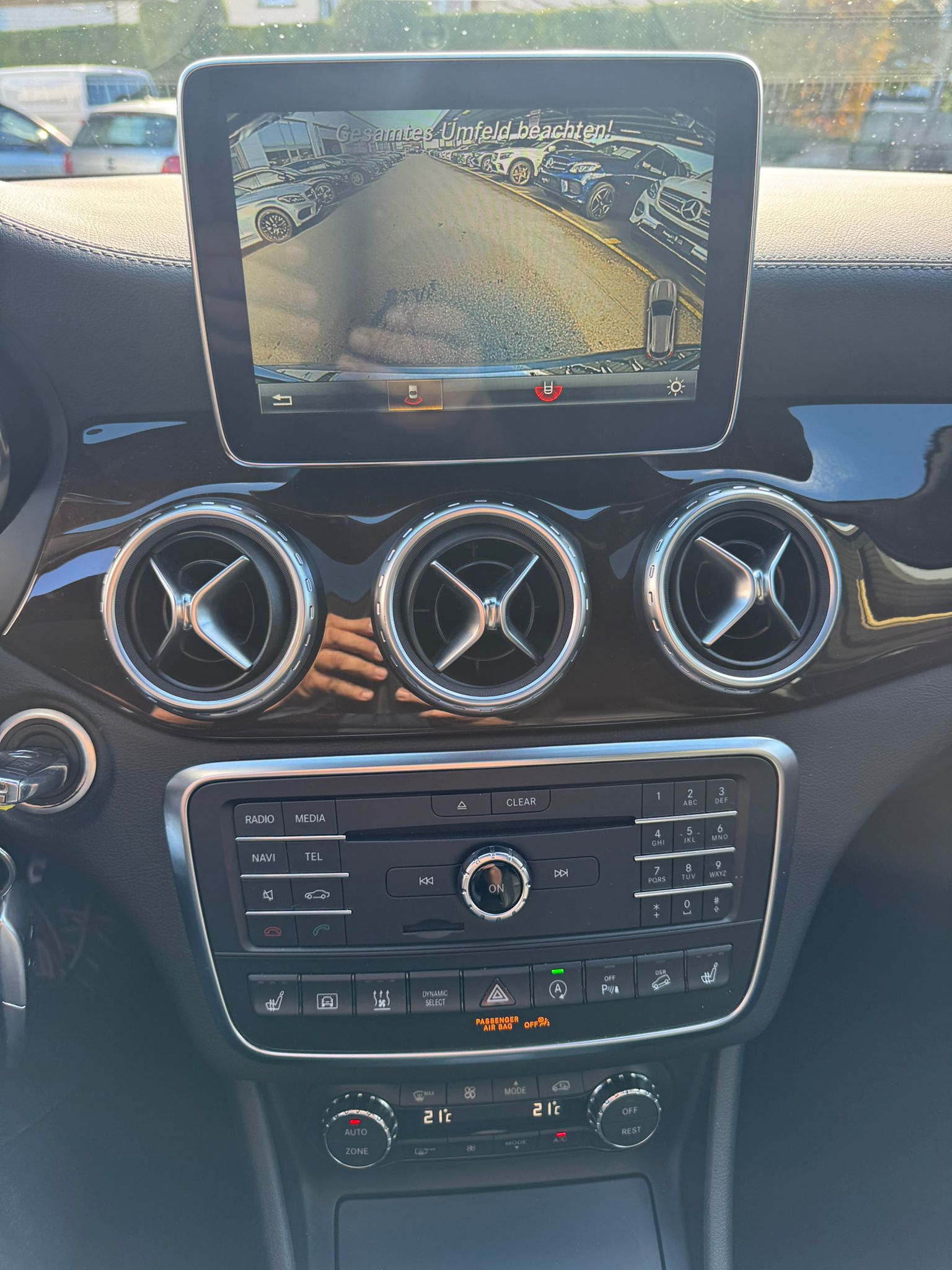MERCEDES-BENZ GLA 250 AMG Line 4Matic 7G-DCT-image-10