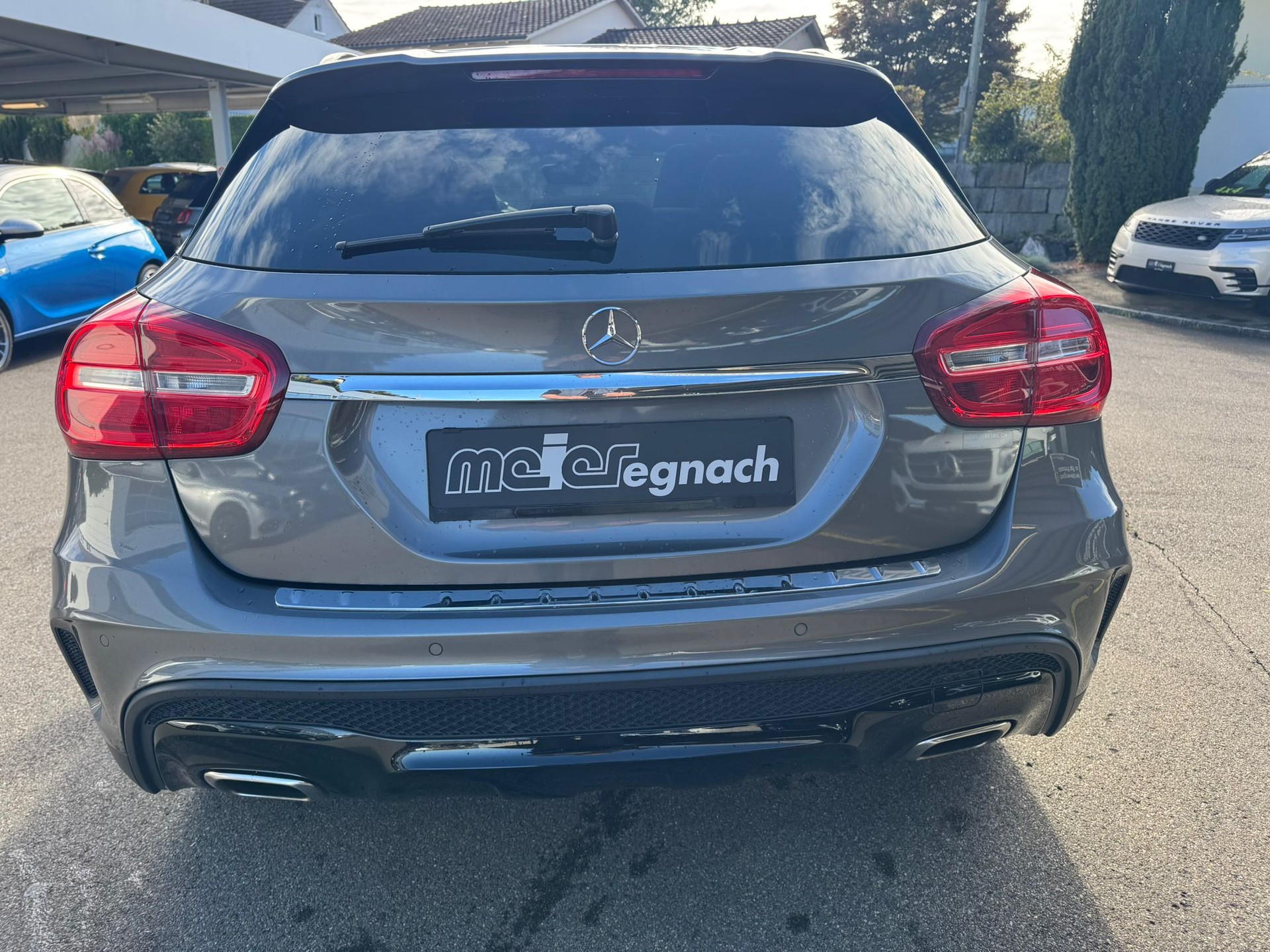 MERCEDES-BENZ GLA 250 AMG Line 4Matic 7G-DCT-image-4