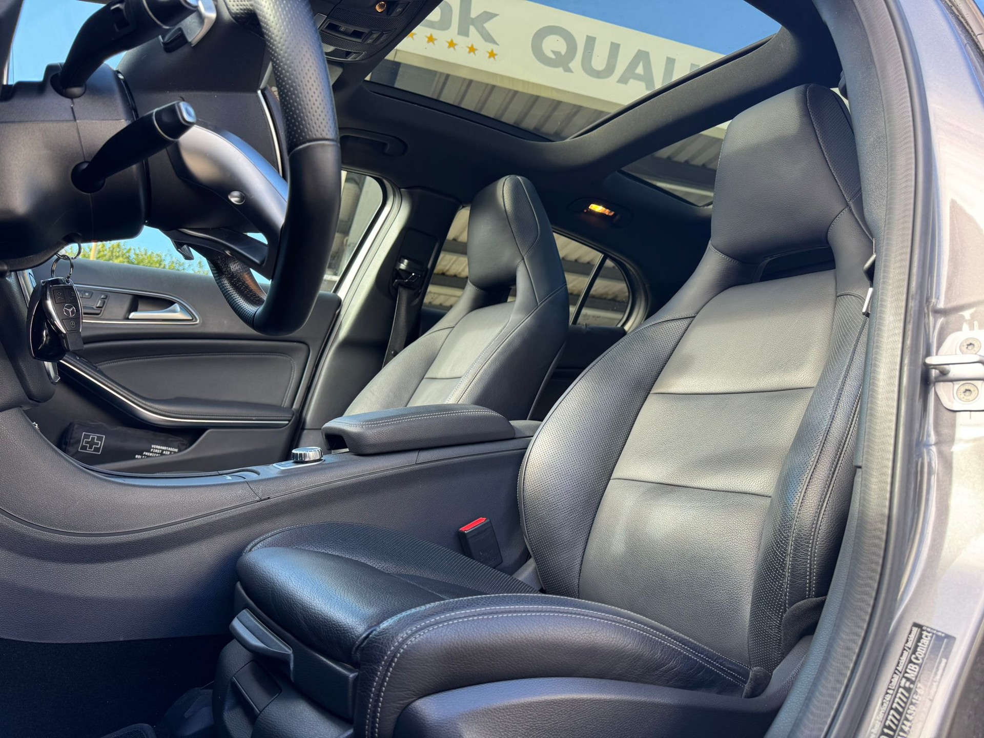 MERCEDES-BENZ GLA 250 AMG Line 4Matic 7G-DCT-image-12