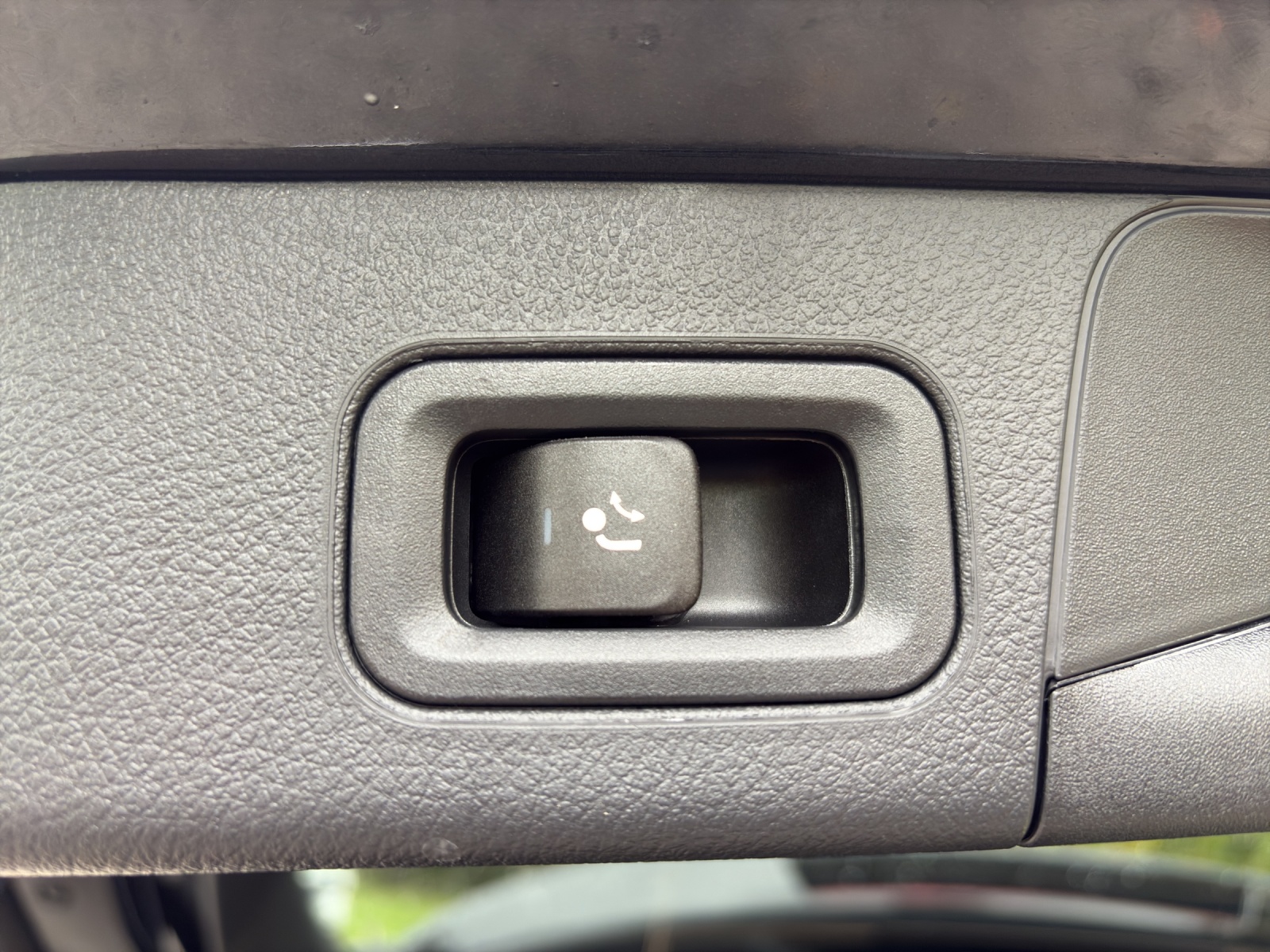 MERCEDES-BENZ B 220 4Matic 8G-DCT-image-8