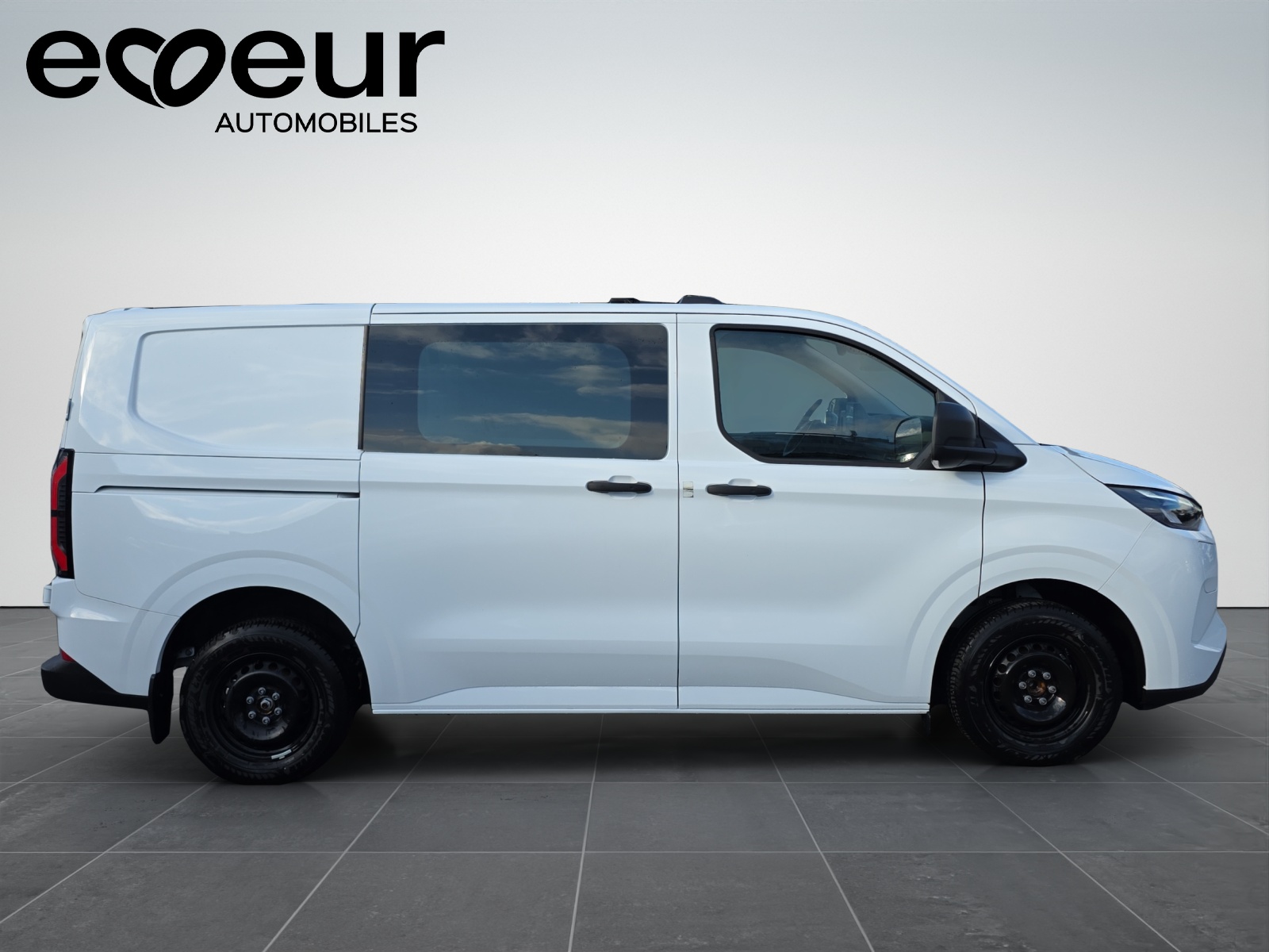 FORD E-Transit C van 320 L1 74 kWh Trend-image-6