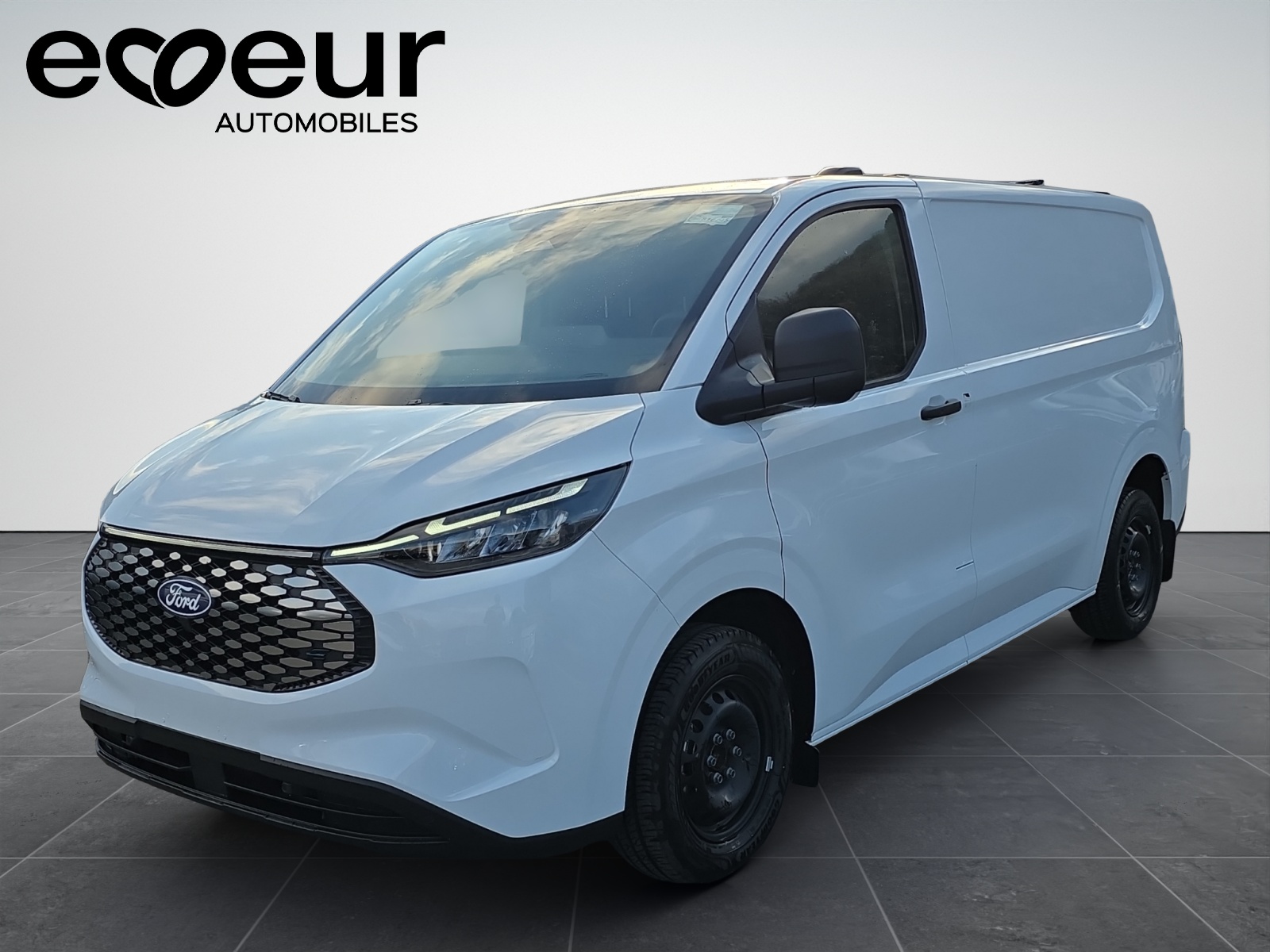 FORD E-Transit C van 320 L1 74 kWh Trend-image-1