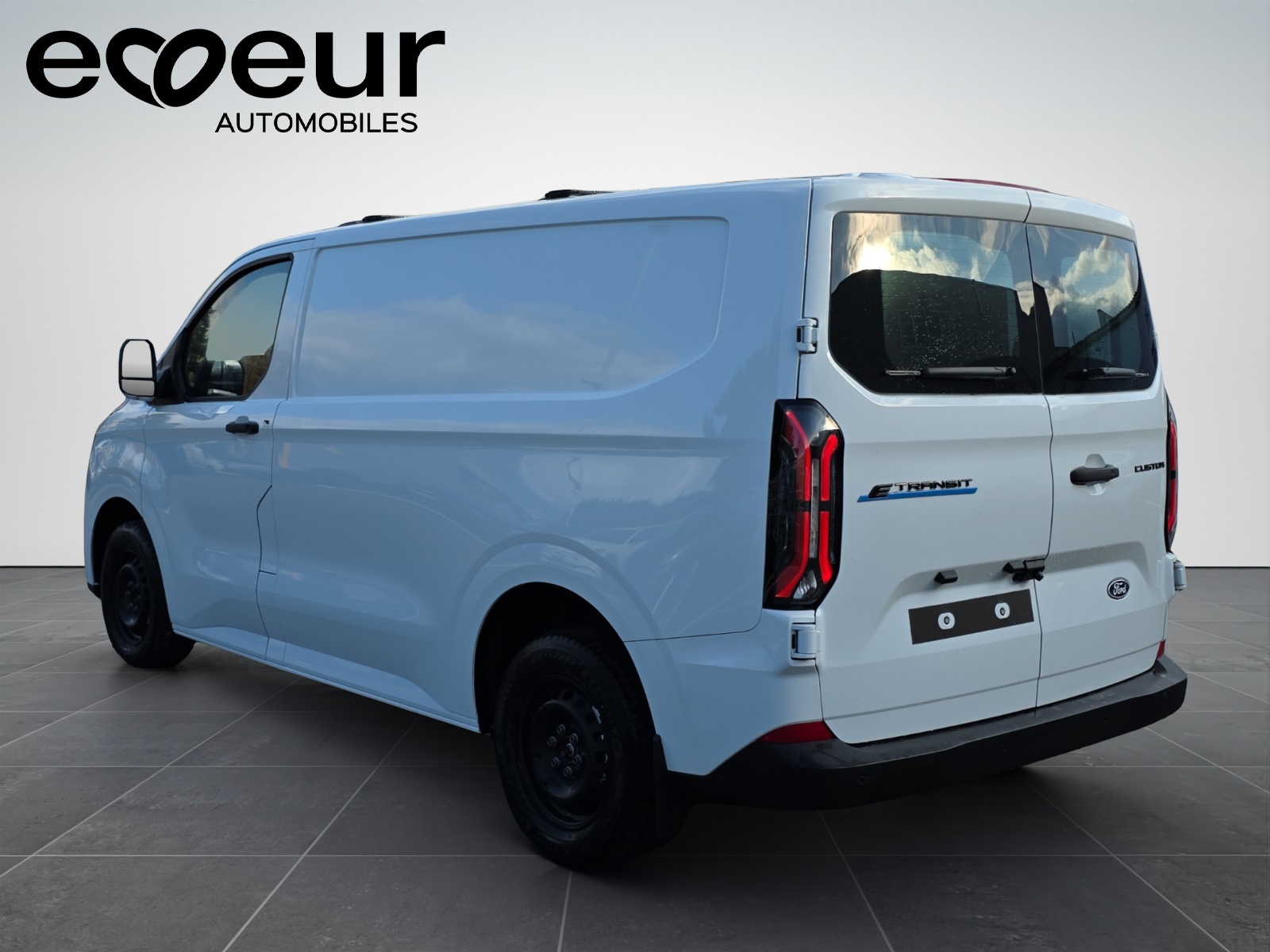 FORD E-Transit C van 320 L1 74 kWh Trend-image-3