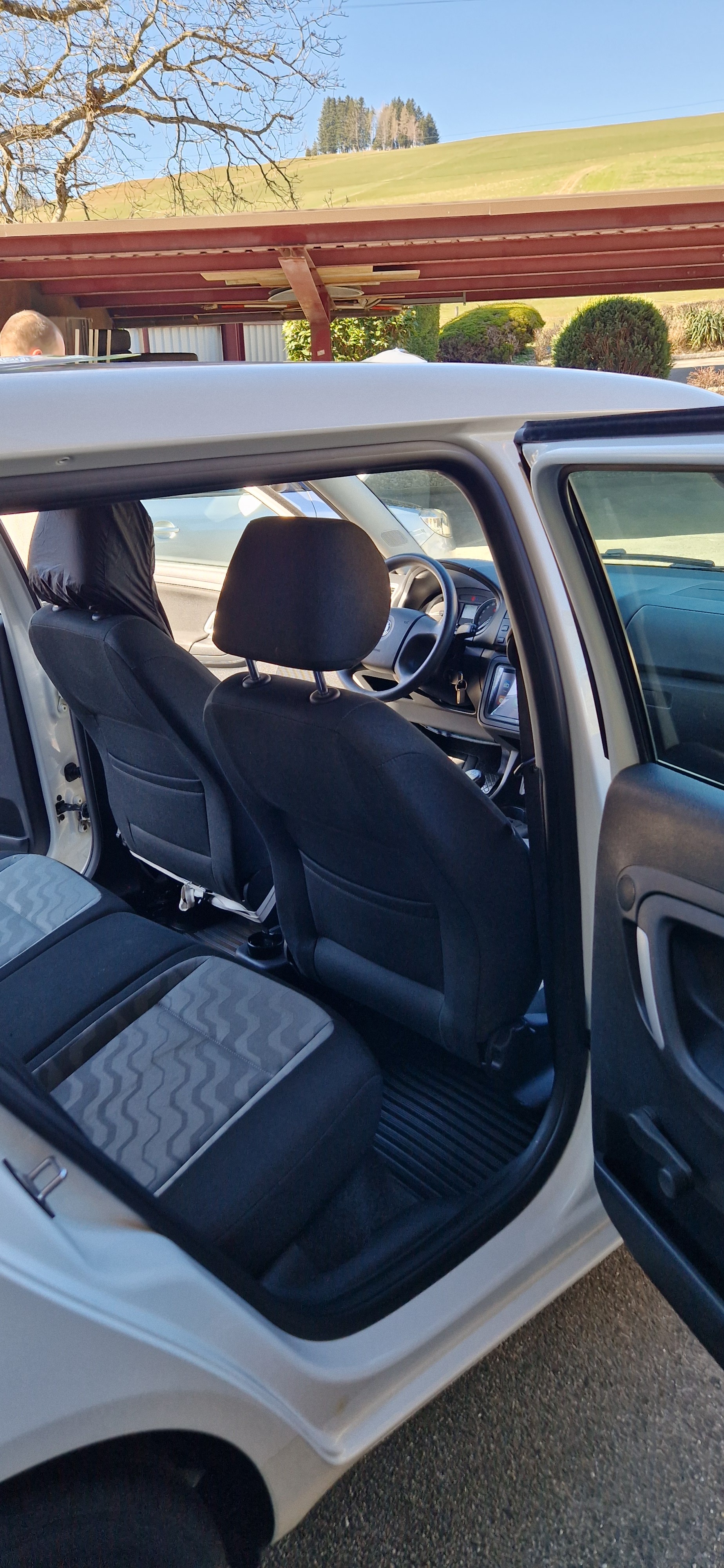 SKODA Fabia 1.2 Entry-image-7