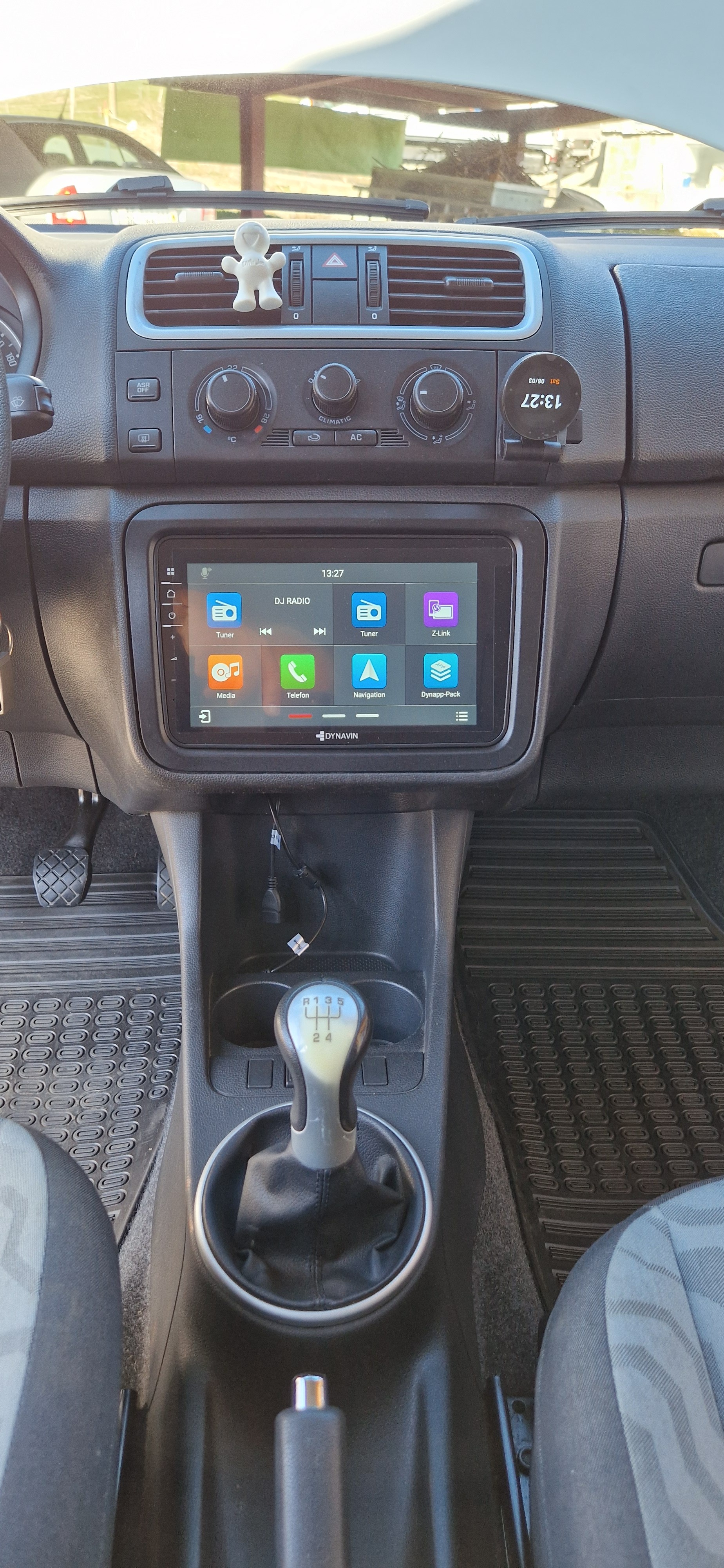 SKODA Fabia 1.2 Entry-image-9