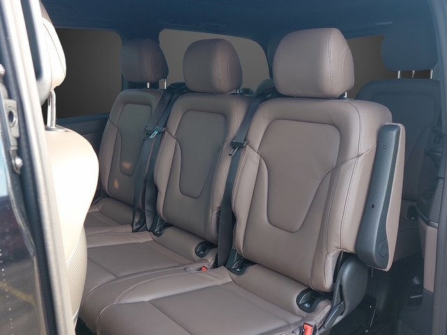 MERCEDES-BENZ V 300 d EXKLUSIVE Swiss Edition-image-6