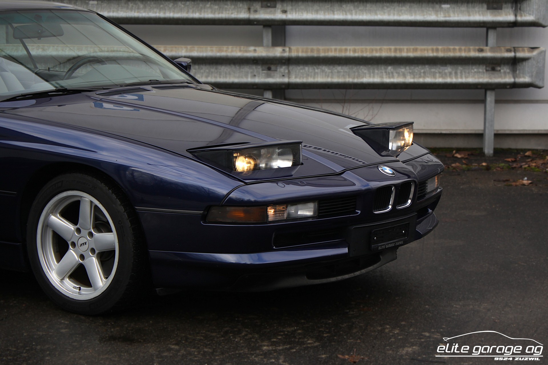BMW 850i-image-8