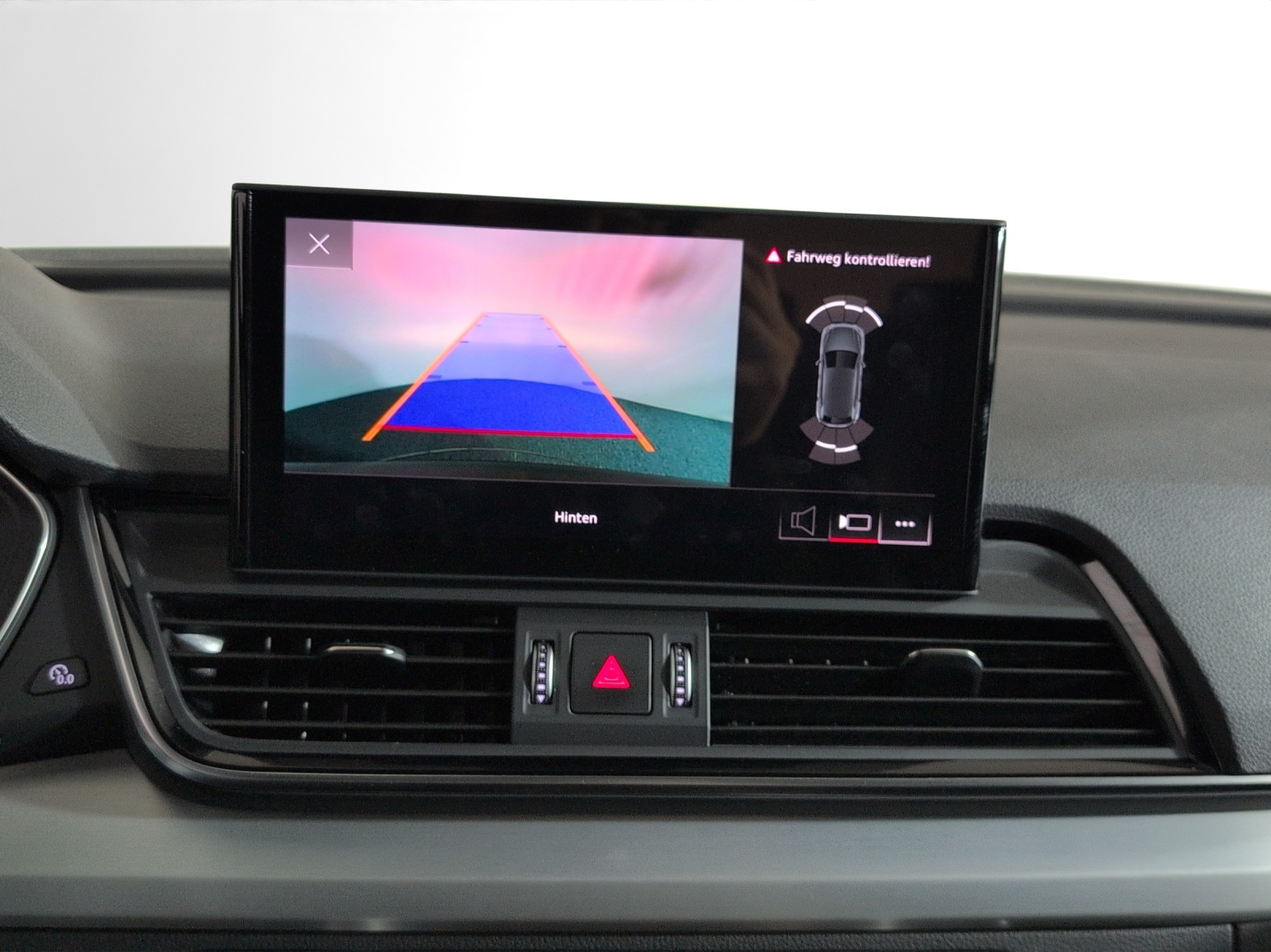 AUDI Q5 40 TFSI S line quattro S-tronic-image-10