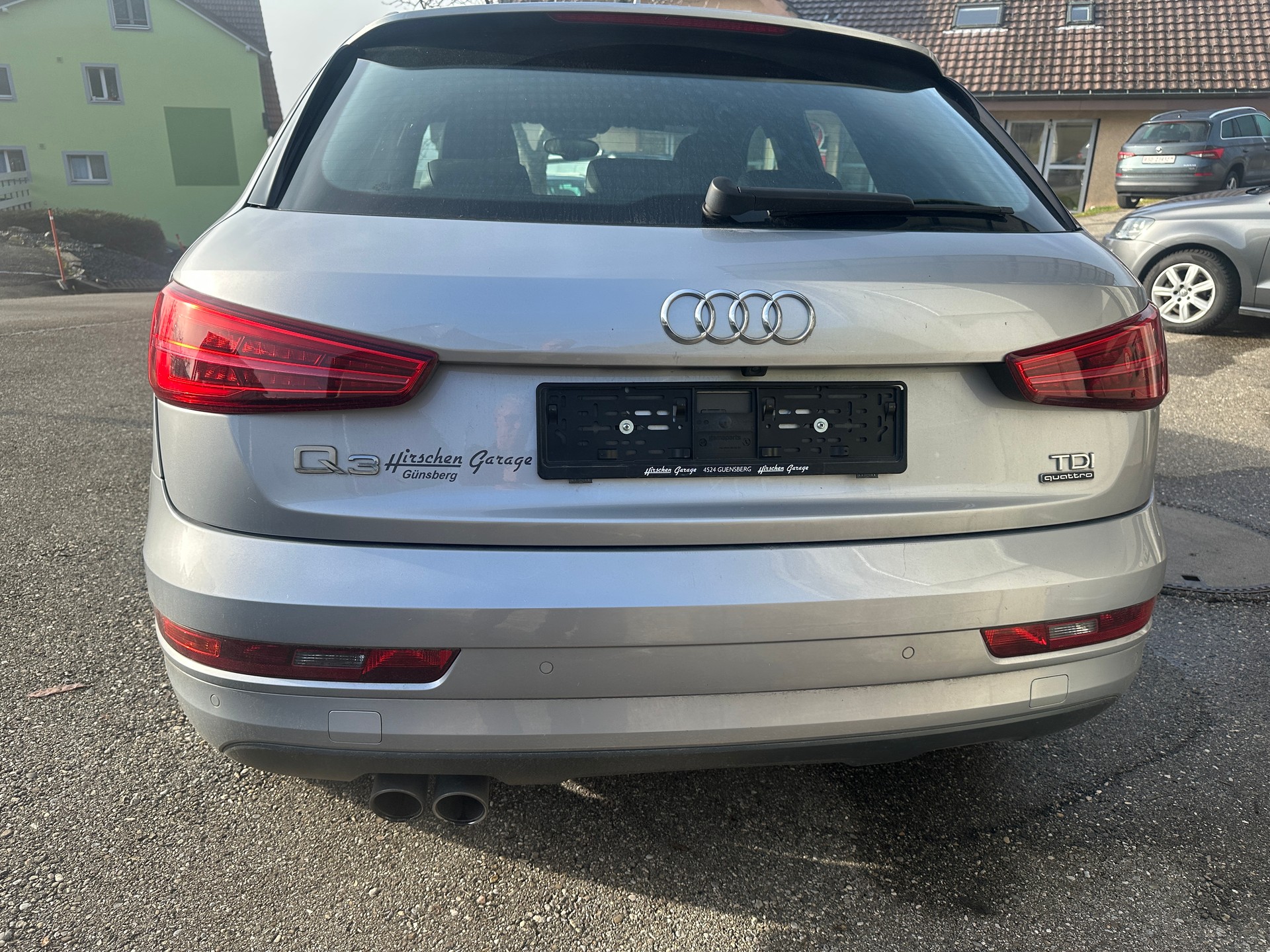 AUDI Q3 2.0 TDI quattro S-tronic-image-6