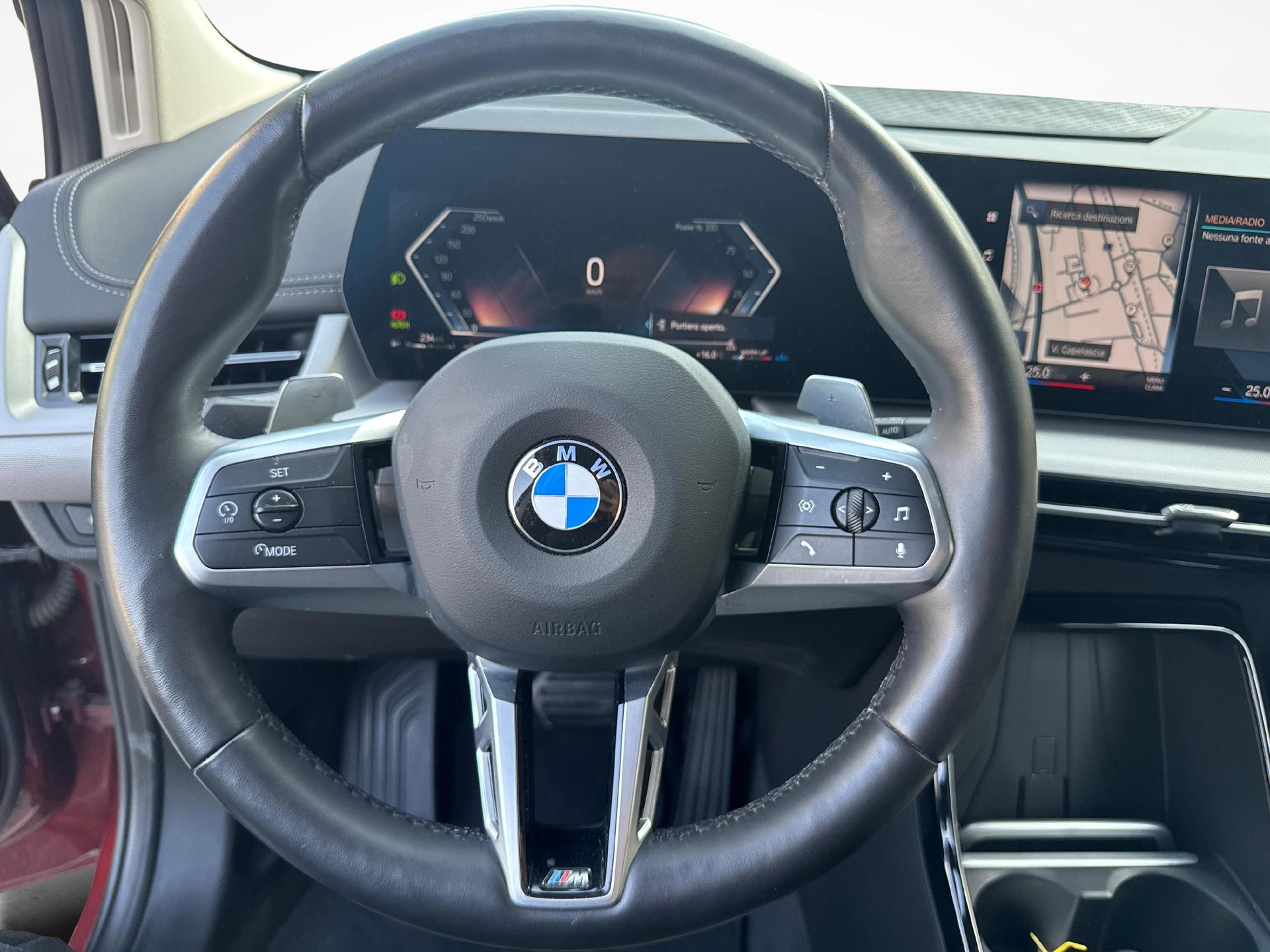 BMW 218i Active Tourer-image-14